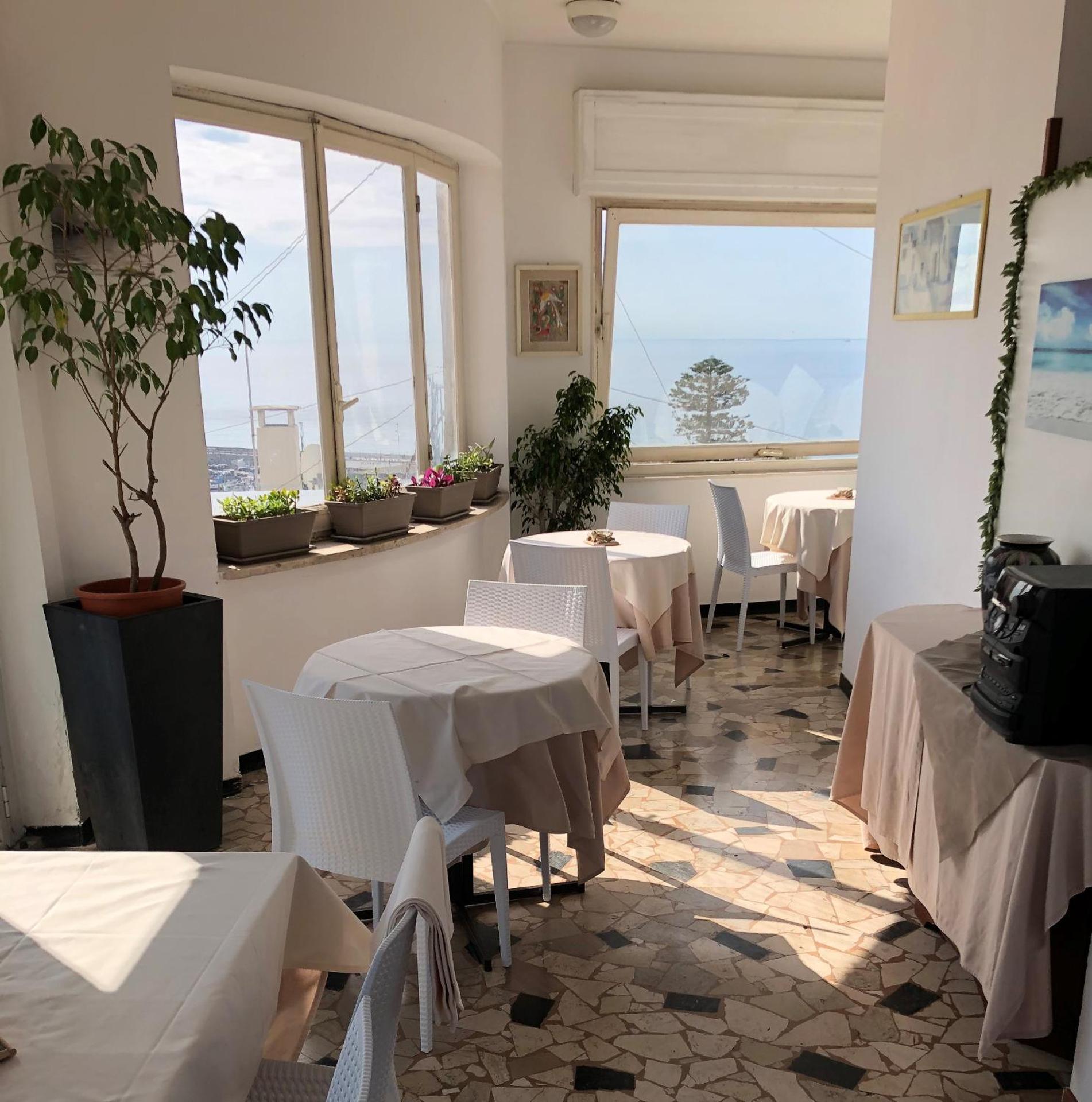 Hotel Belvedere - Photo 40