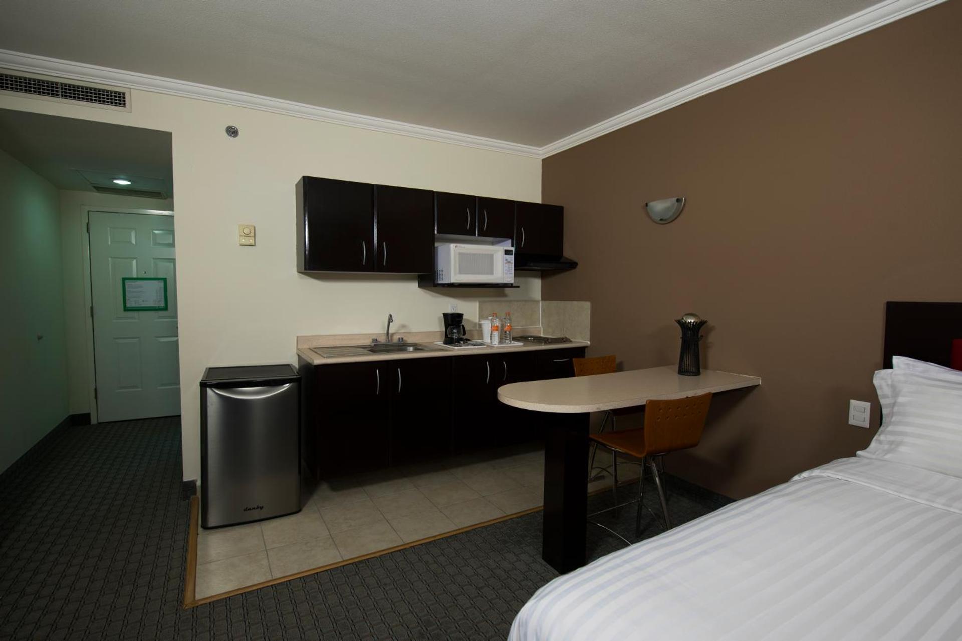 Ramada by Wyndham Ciudad de México Perinorte - Photo 21