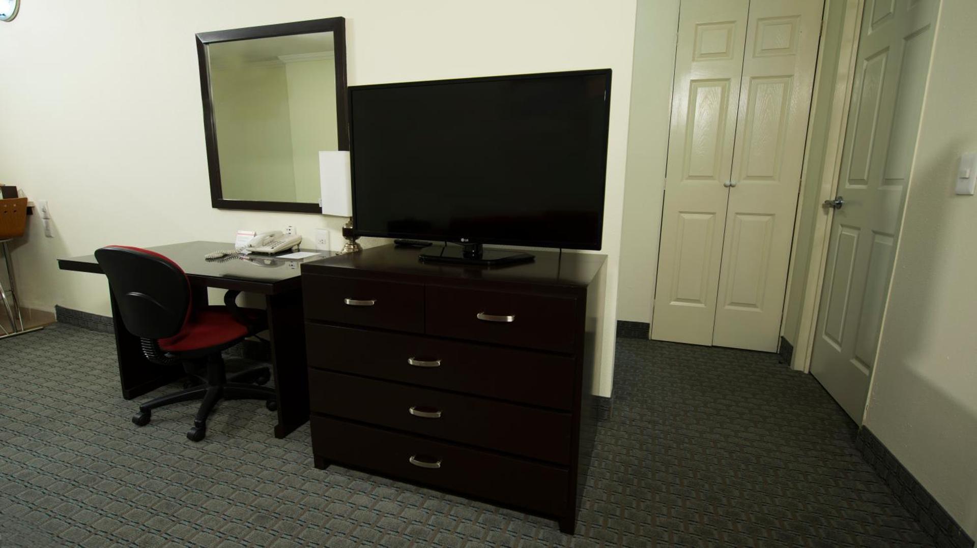 Ramada by Wyndham Ciudad de México Perinorte - Photo 25