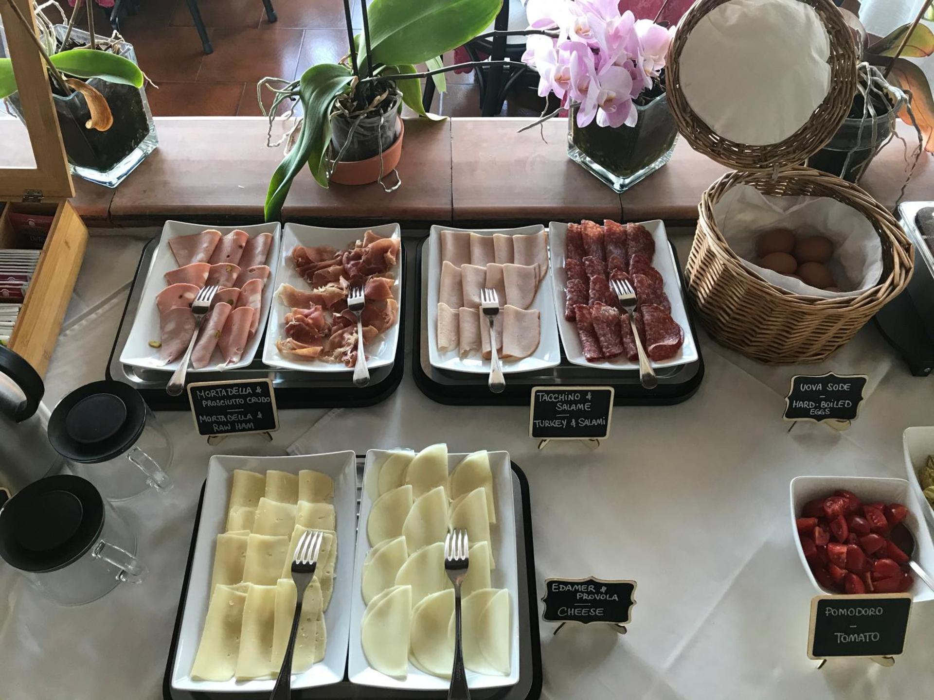 Villa Greta Hotel Rooms & Suites - Photo 85