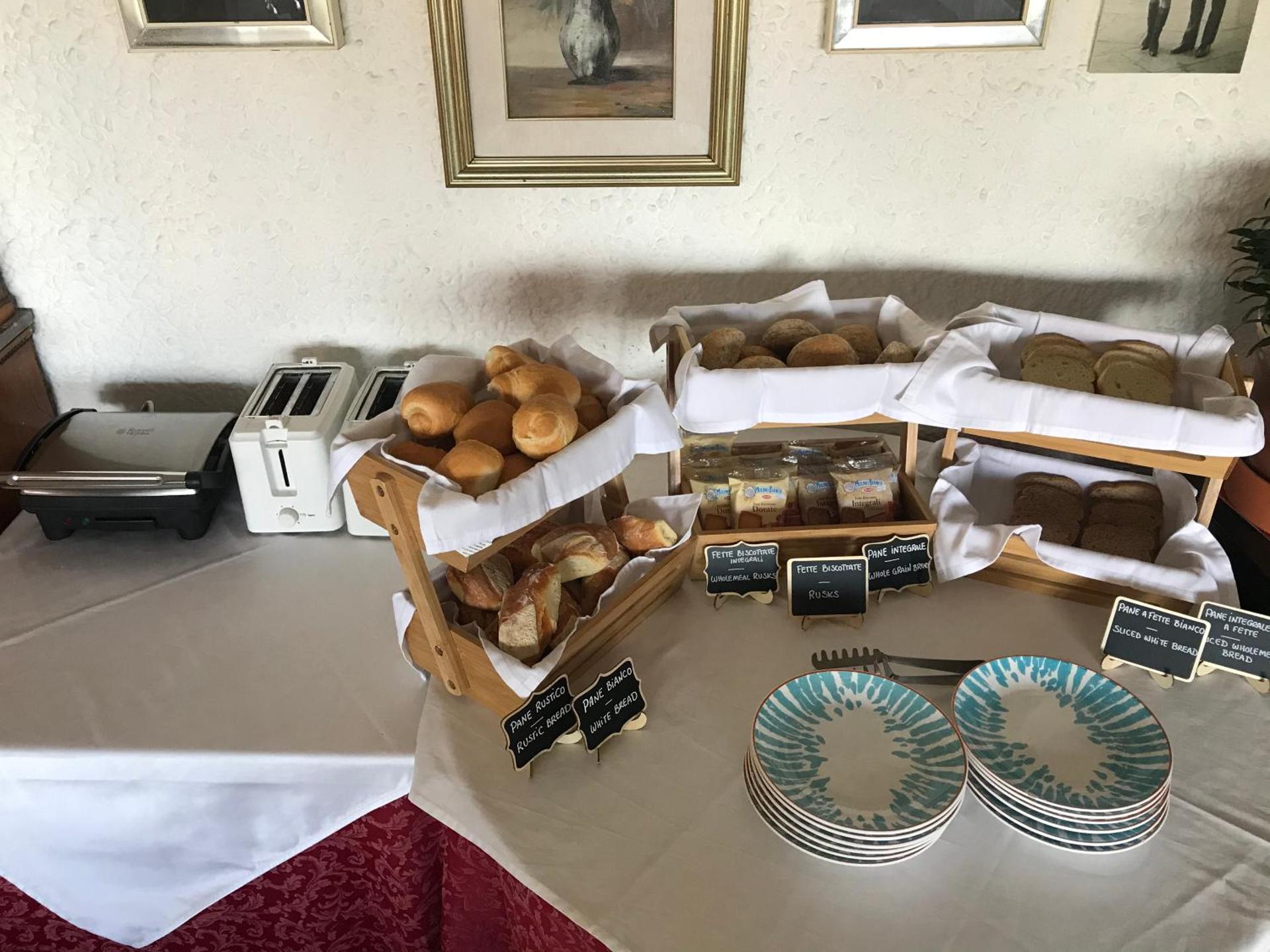 Villa Greta Hotel Rooms & Suites - Photo 89