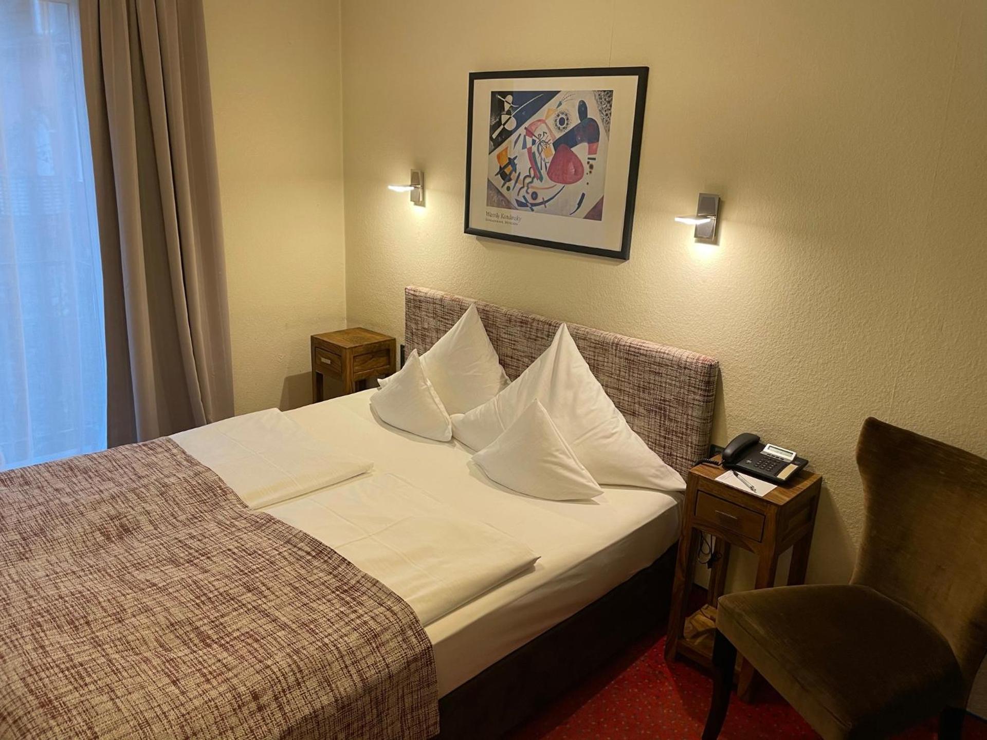 Hotel Nymphenburg City - München - Photo 17