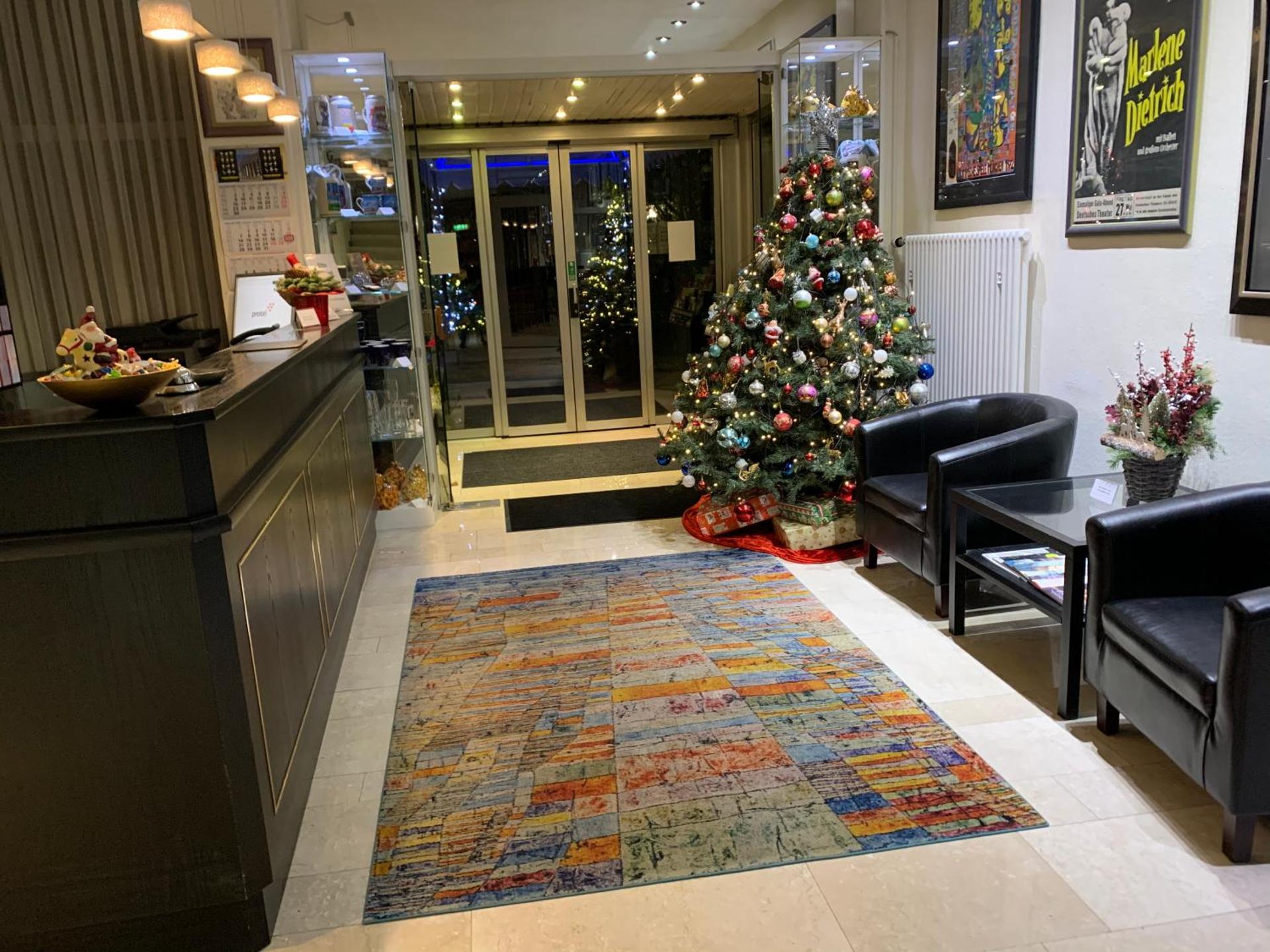 Hotel Nymphenburg City - München - Photo 121