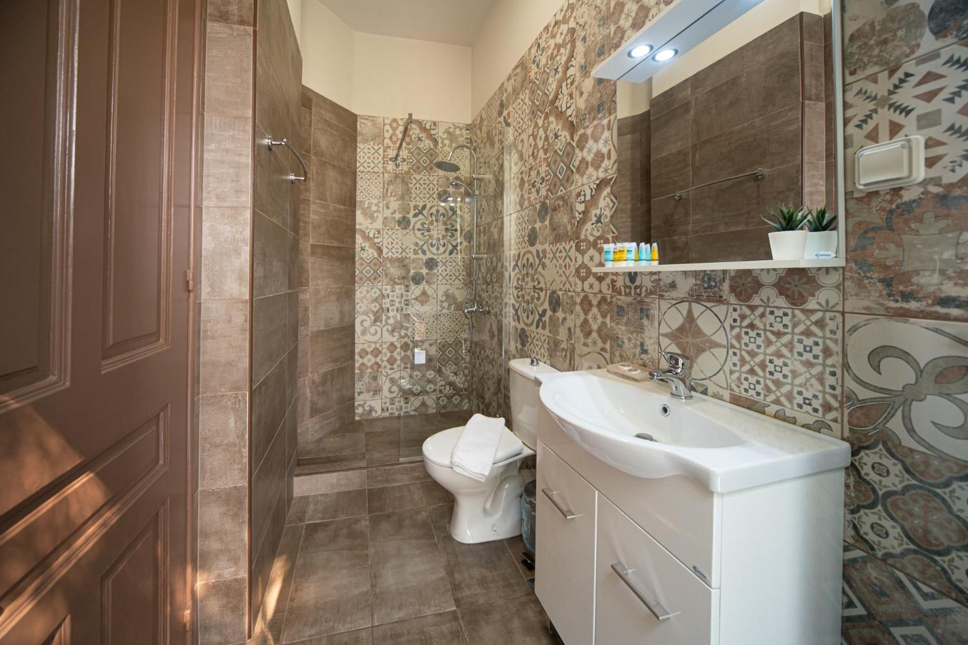 Beautiful City Suites - Photo 54