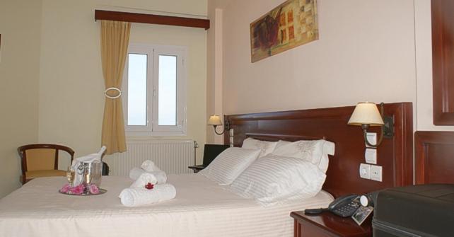 Venardos Hotel - Photo 21