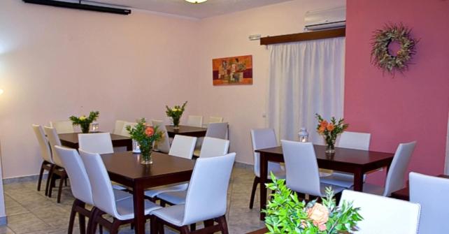 Venardos Hotel - Photo 84