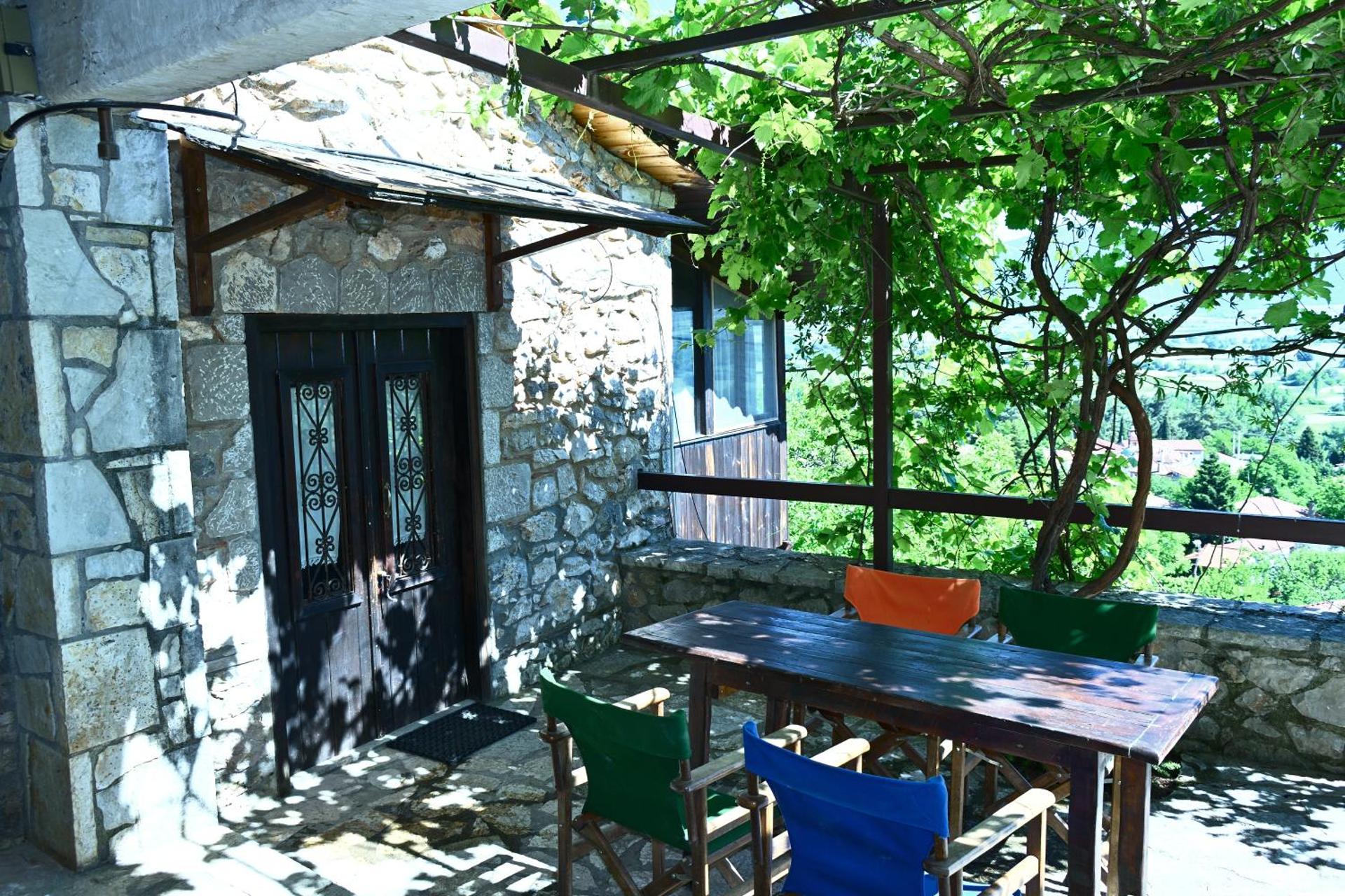 Small Stone Maisonette 1 - Photo 18