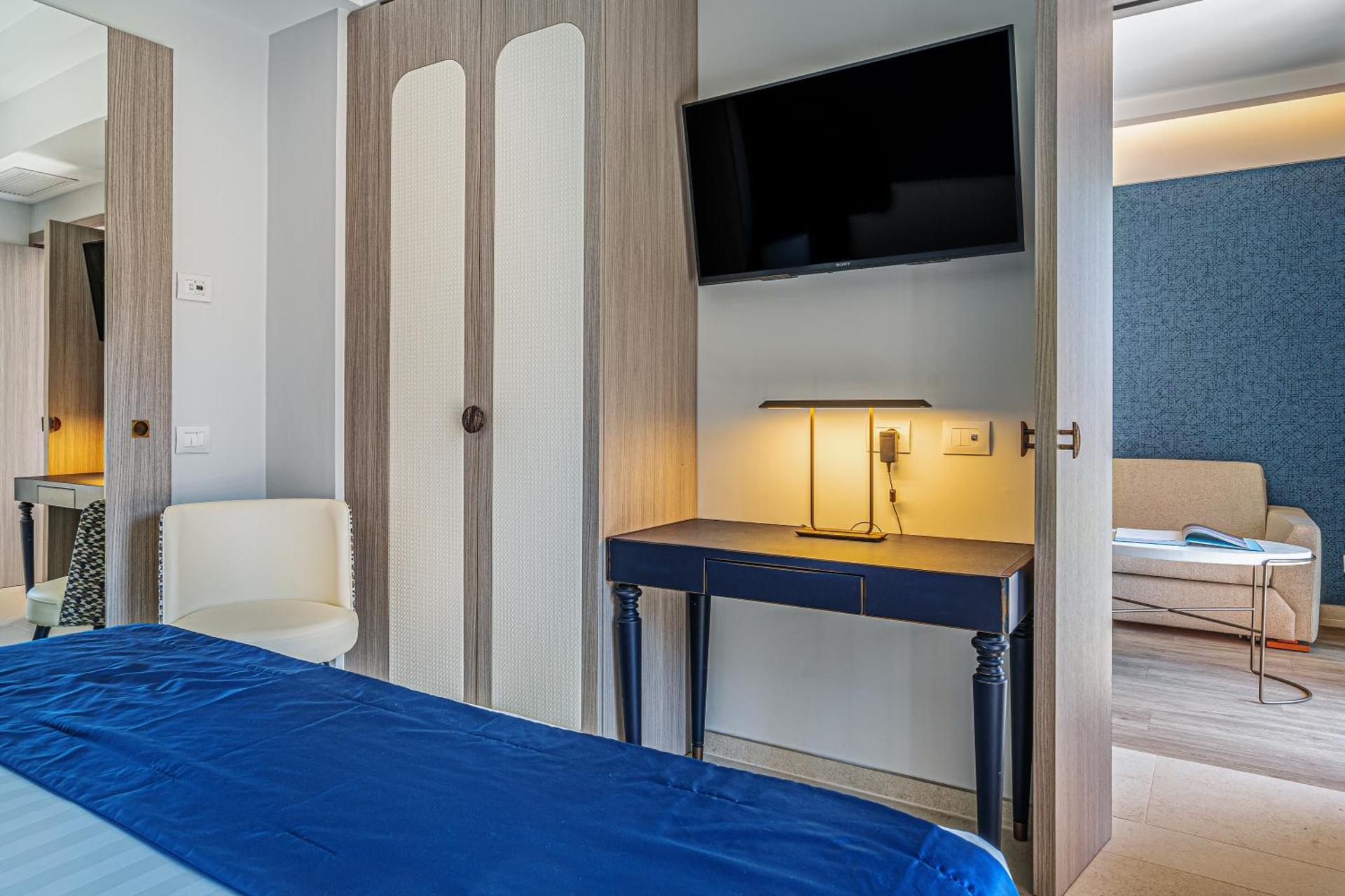 Summit Hotel - Photo 109