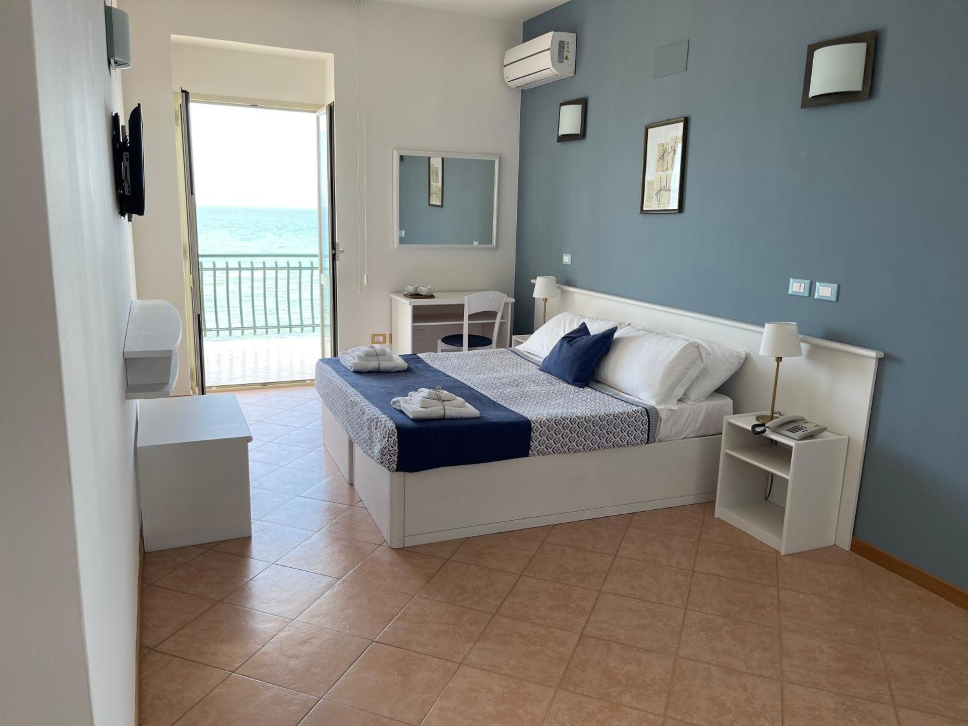 Perla Hotel - Photo 58