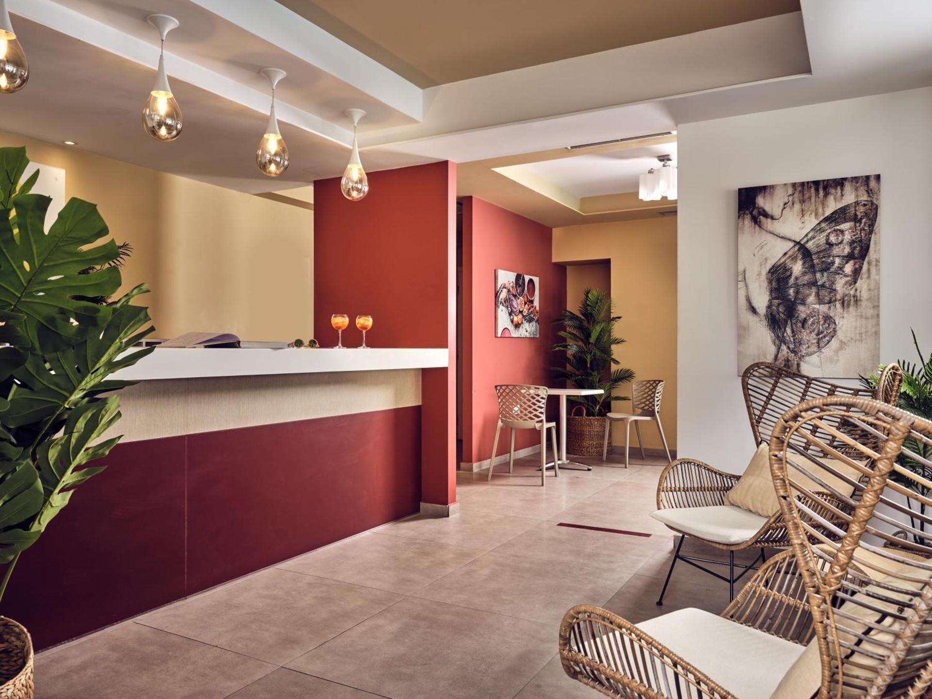 Cactus Hotel - Photo 33