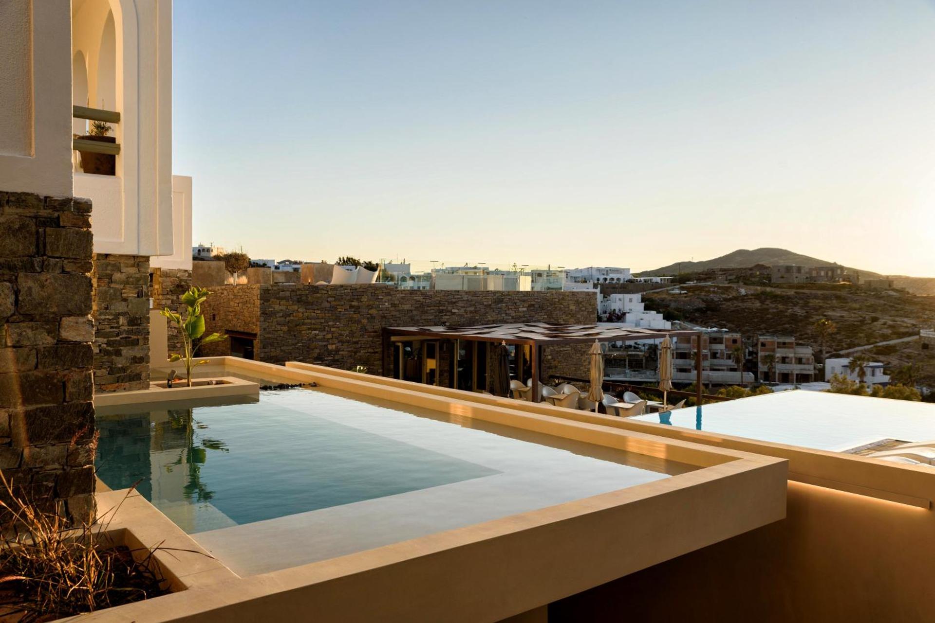 Family Suite with Private Pool & Sea View