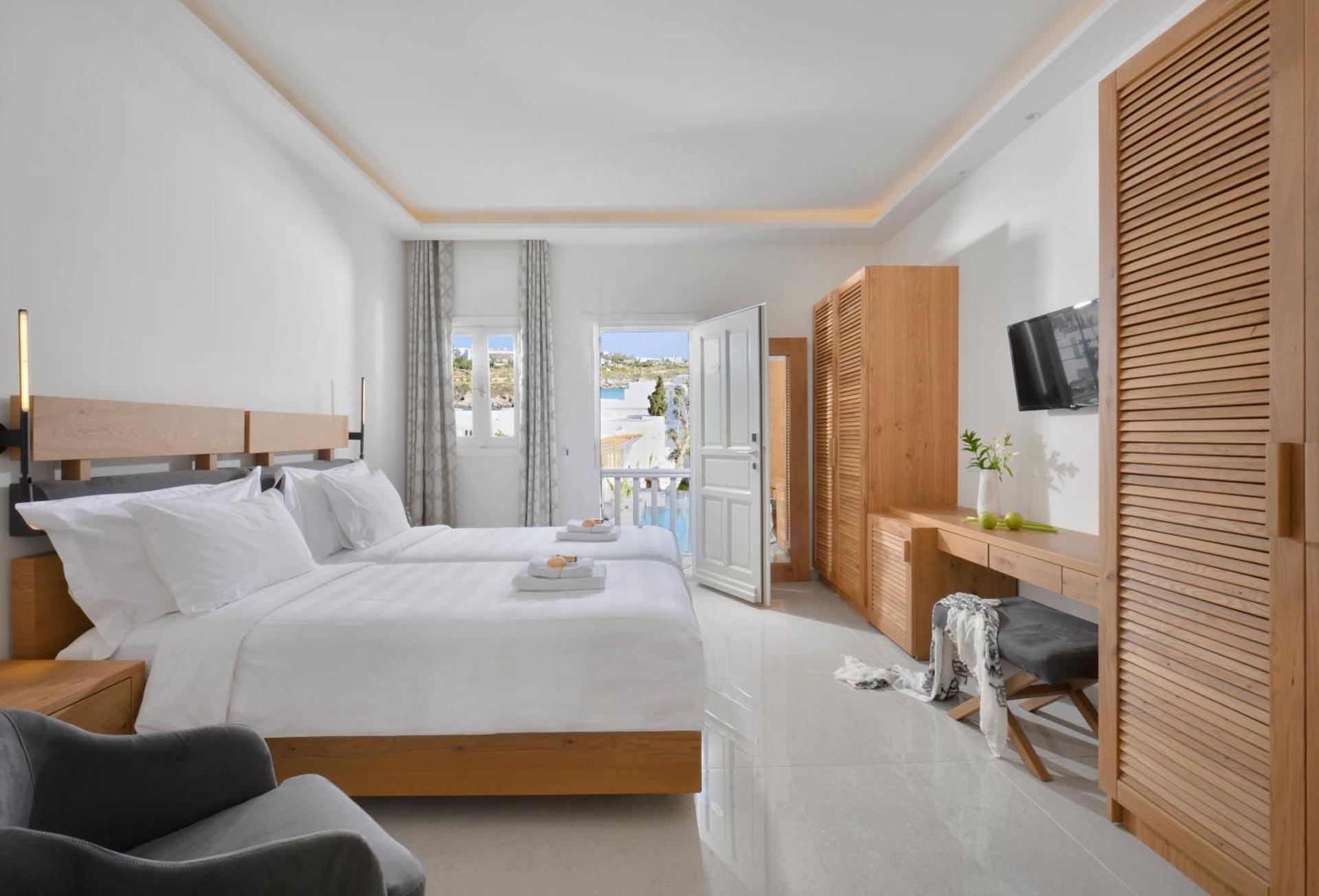 Petinos Hotel - Photo 39