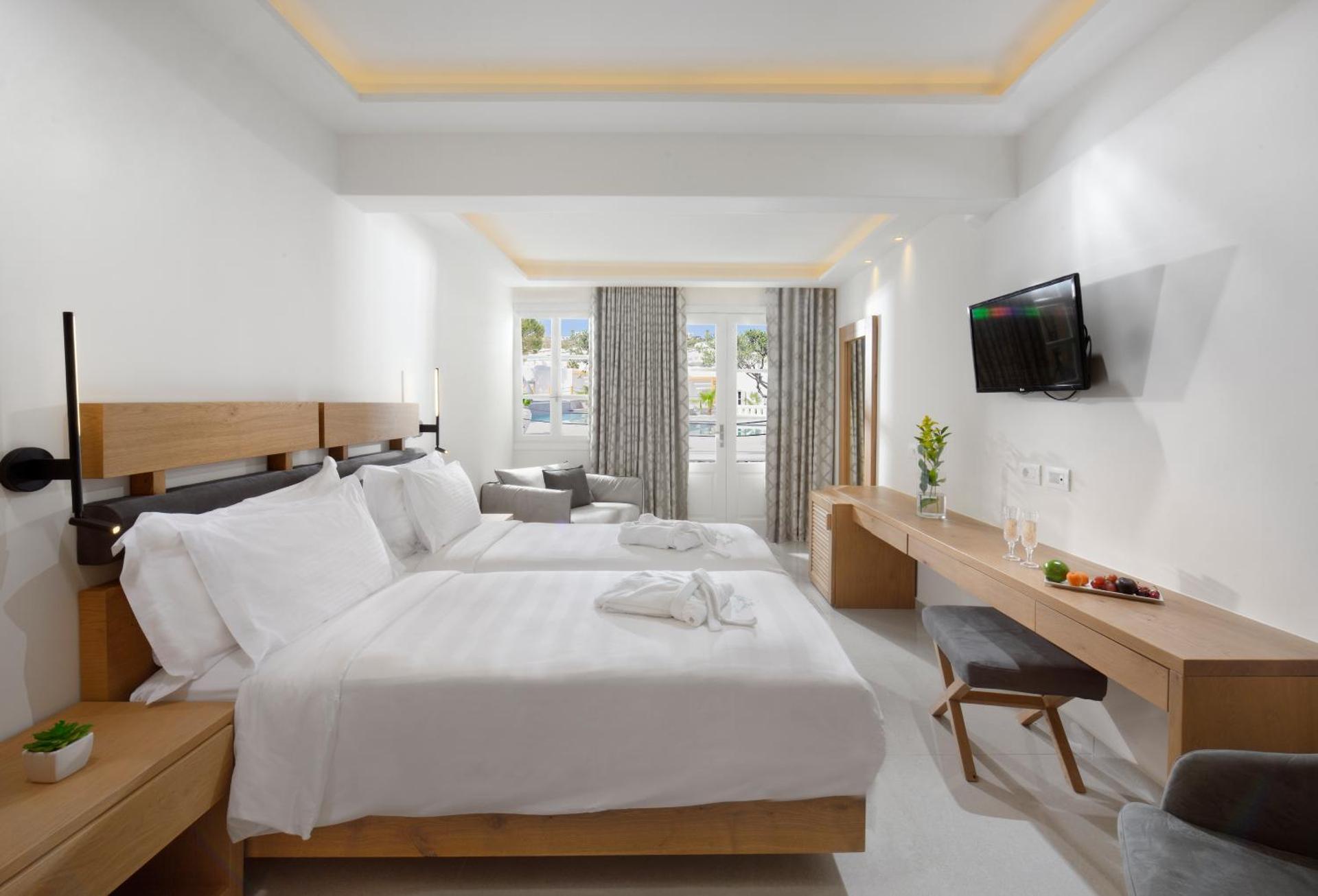 Petinos Hotel - Photo 7