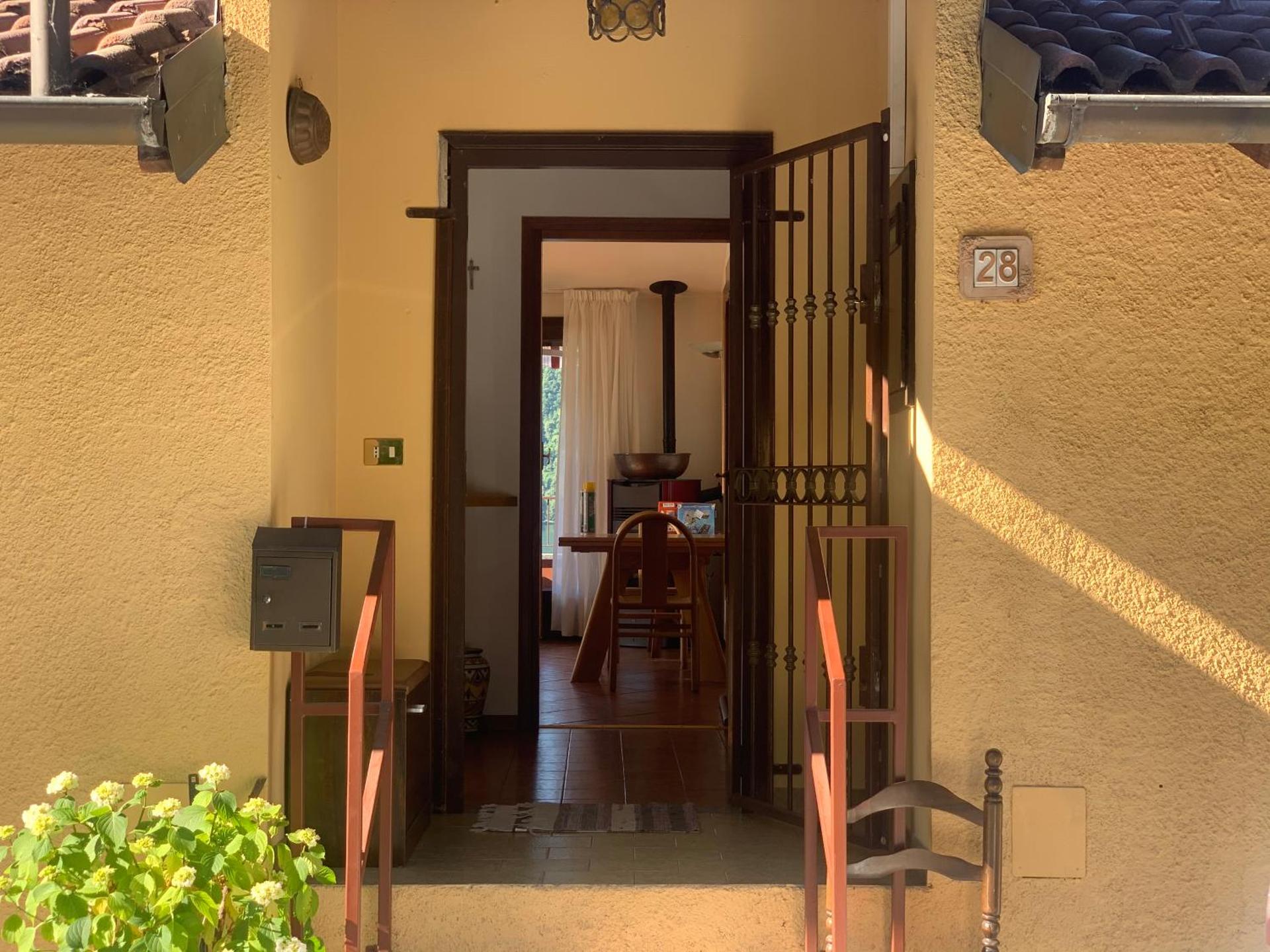 Cosy Penthouse with stunning view on Lugano Lake - Photo 4