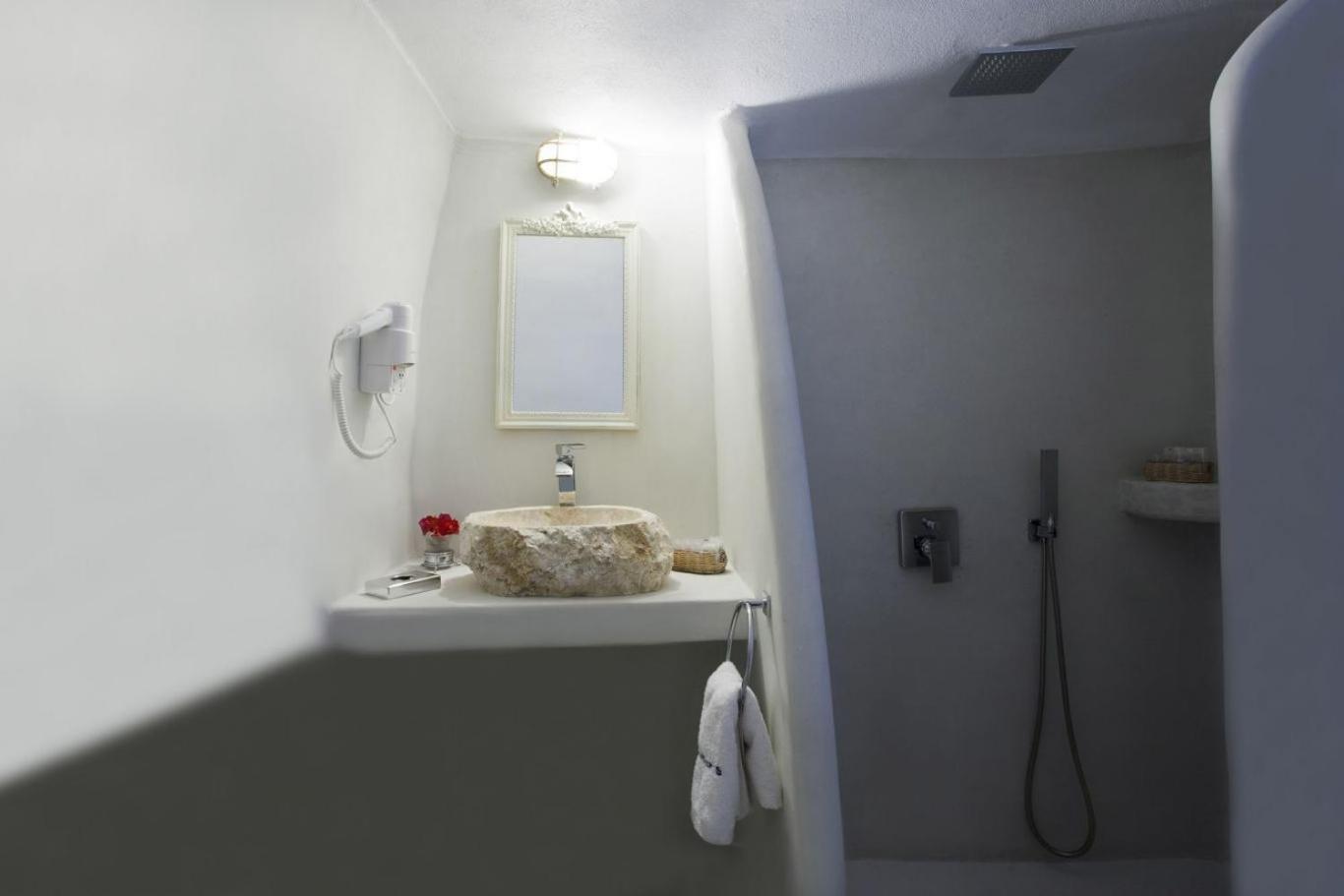 Alexander's Suites - Photo 93