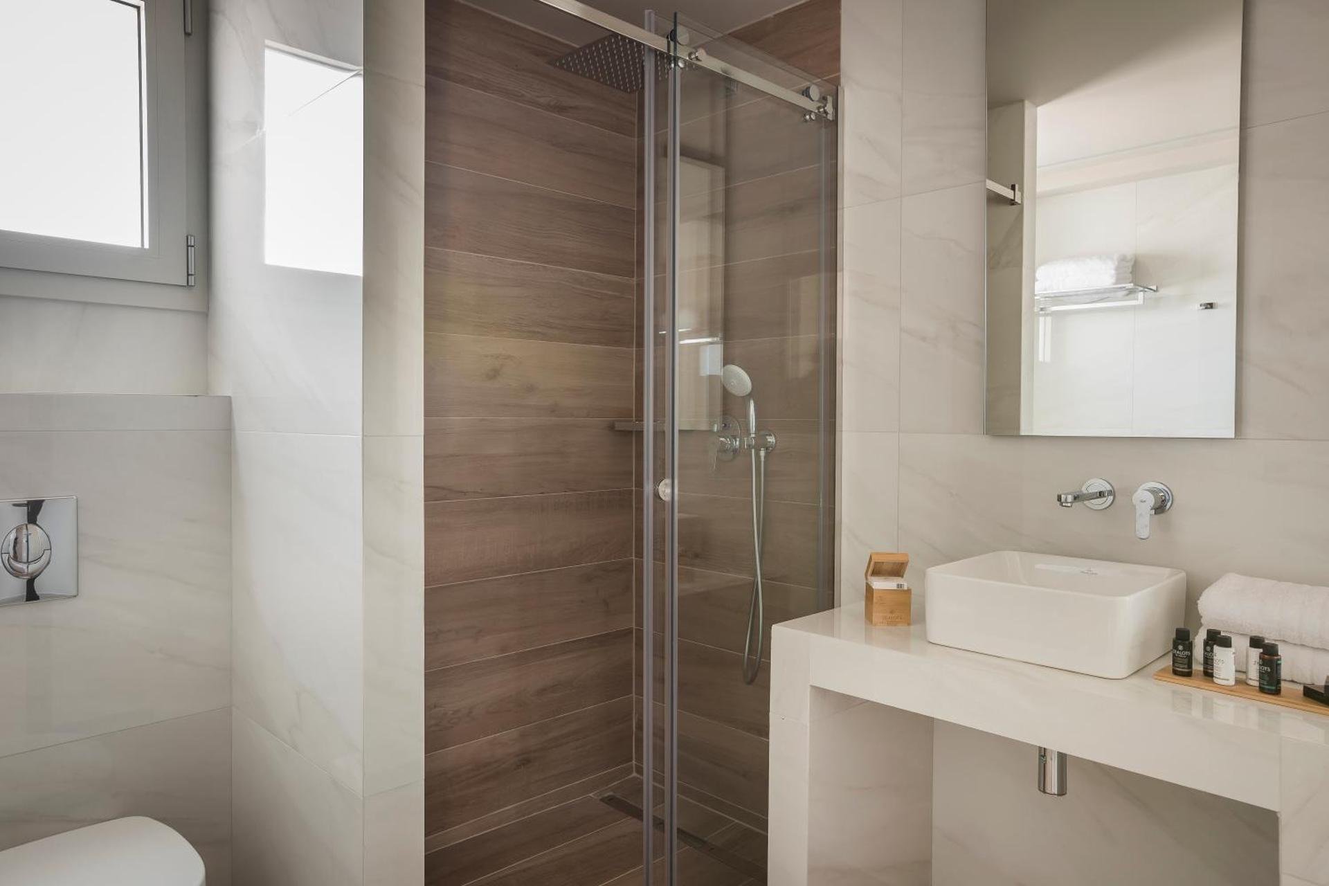 Ionian Plaza Hotel & Spa - Photo 44
