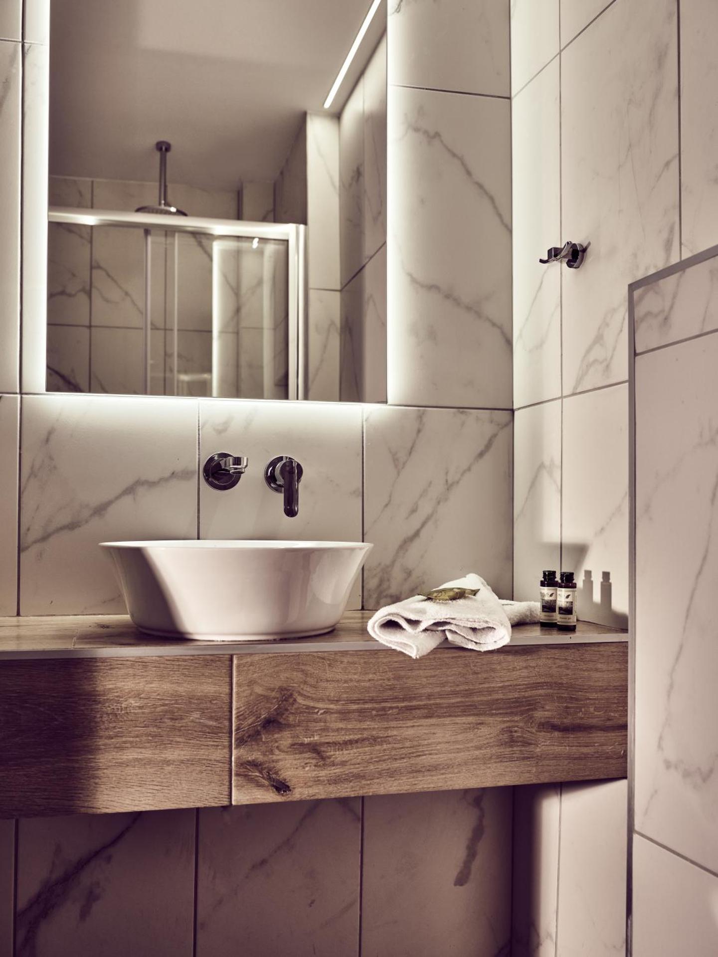 Cactus Hotel - Photo 48