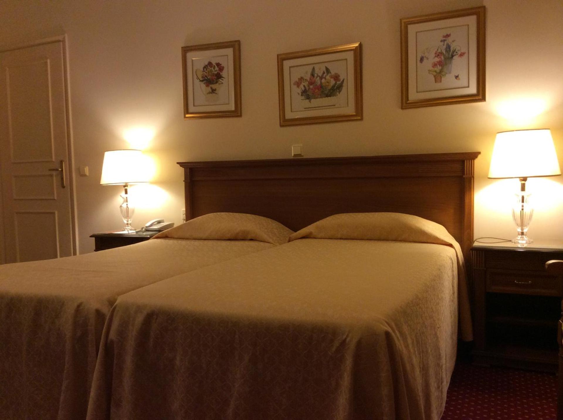 Cavalieri Hotel - Photo 44