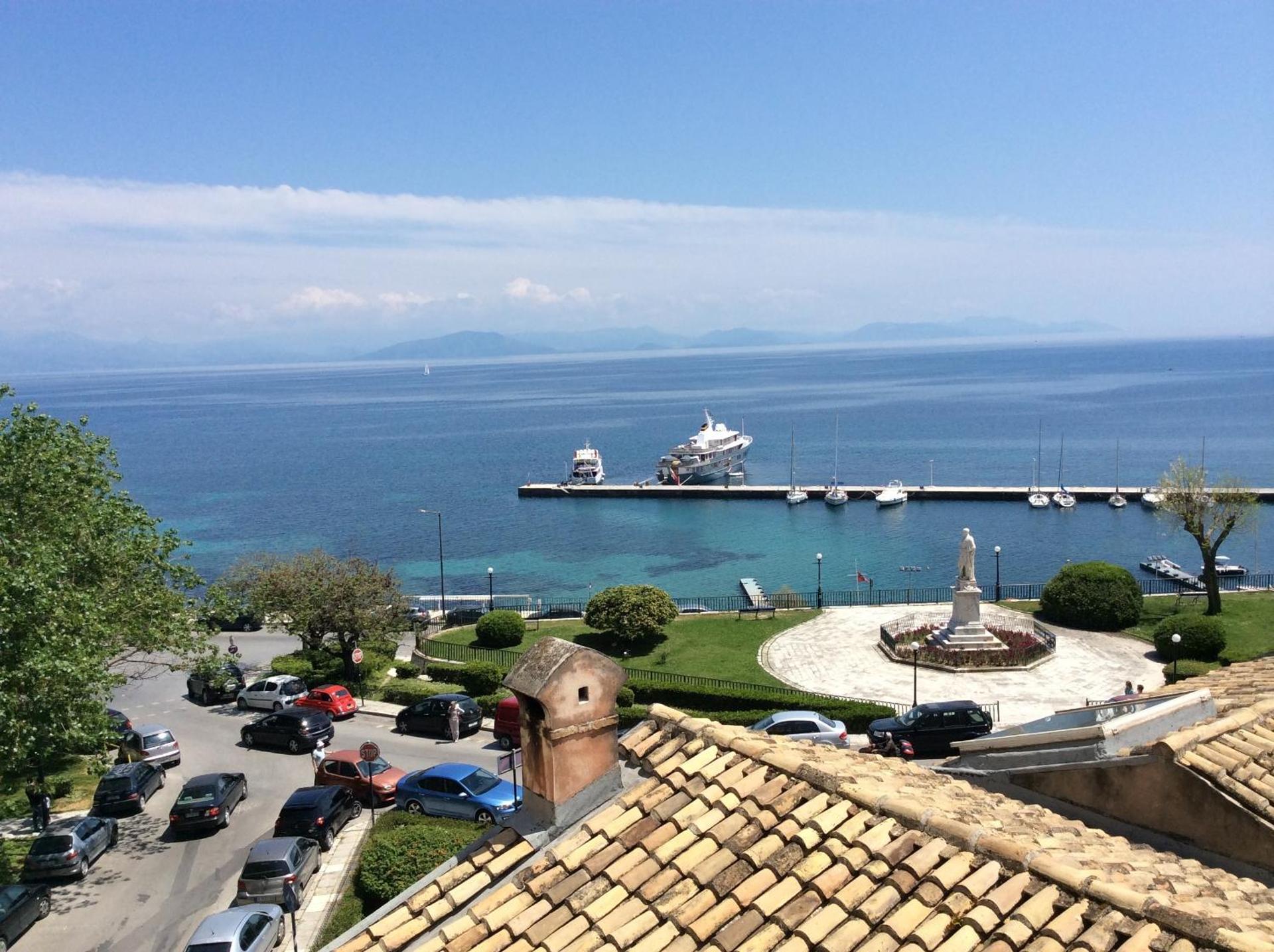 Cavalieri Hotel - Photo 40