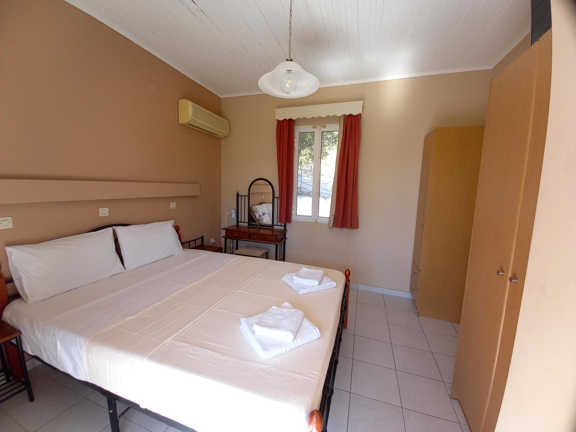 Stefanos Studios - Photo 45