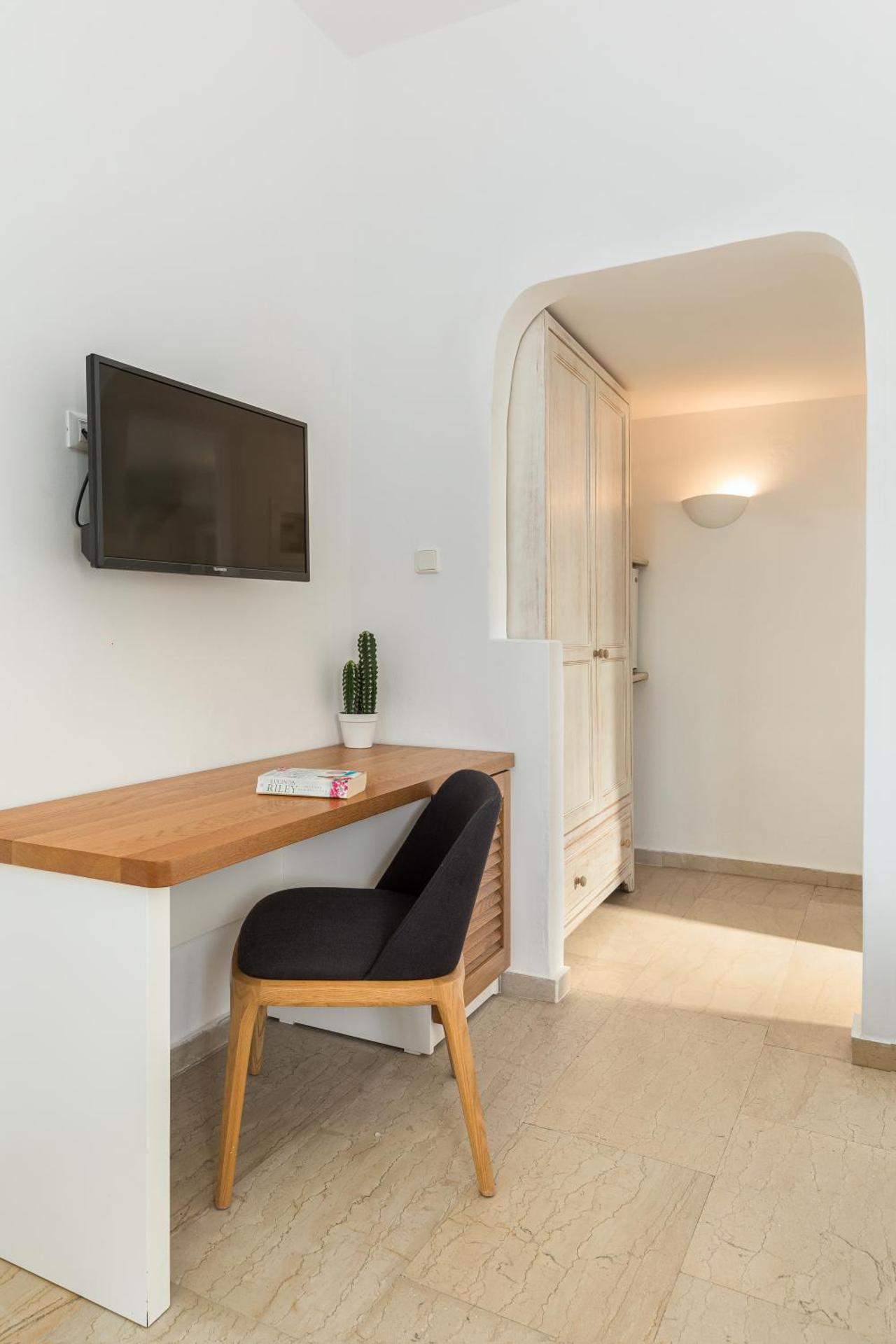 Corfos Hotel - Photo 10