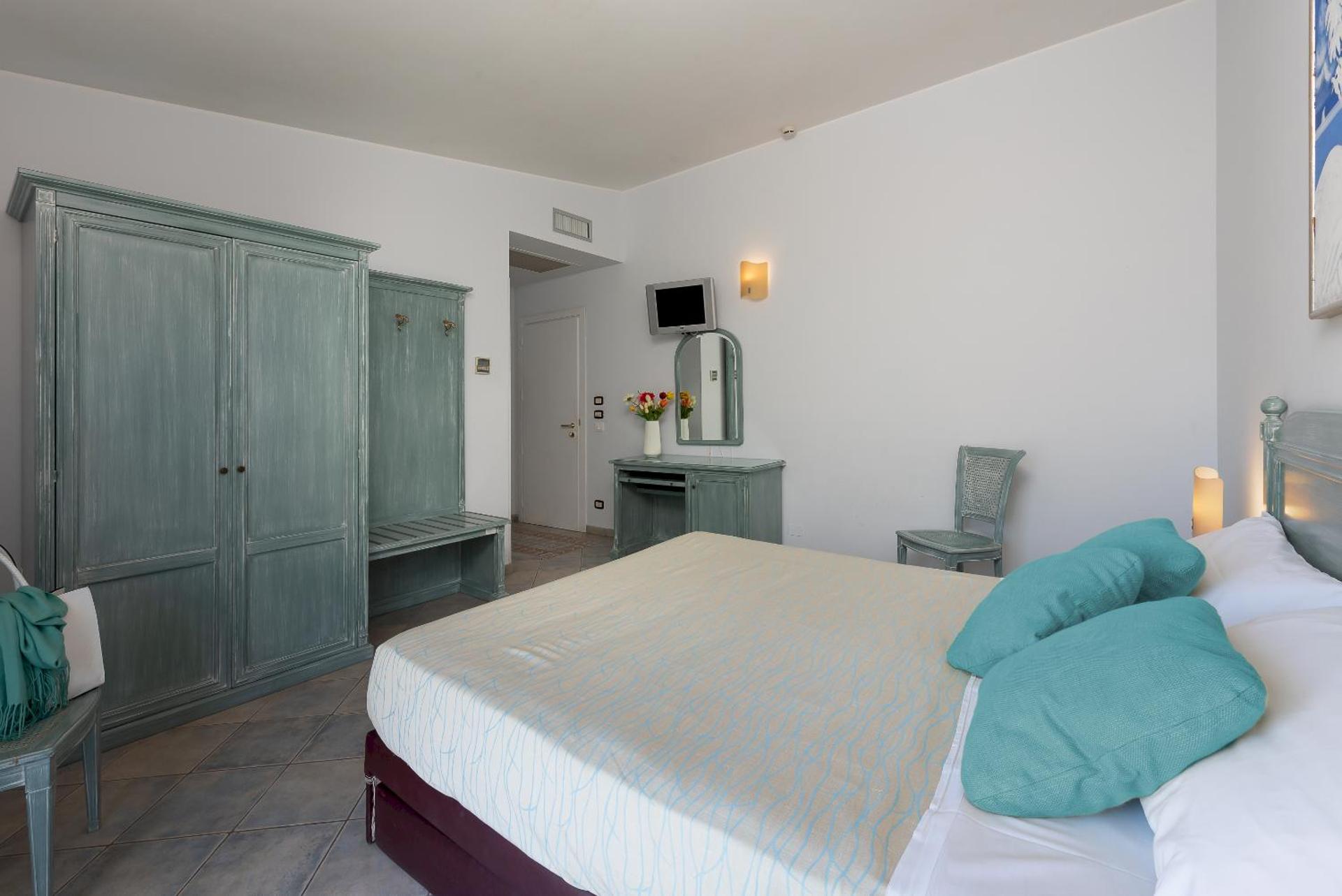 Hotel Riviera - Photo 23