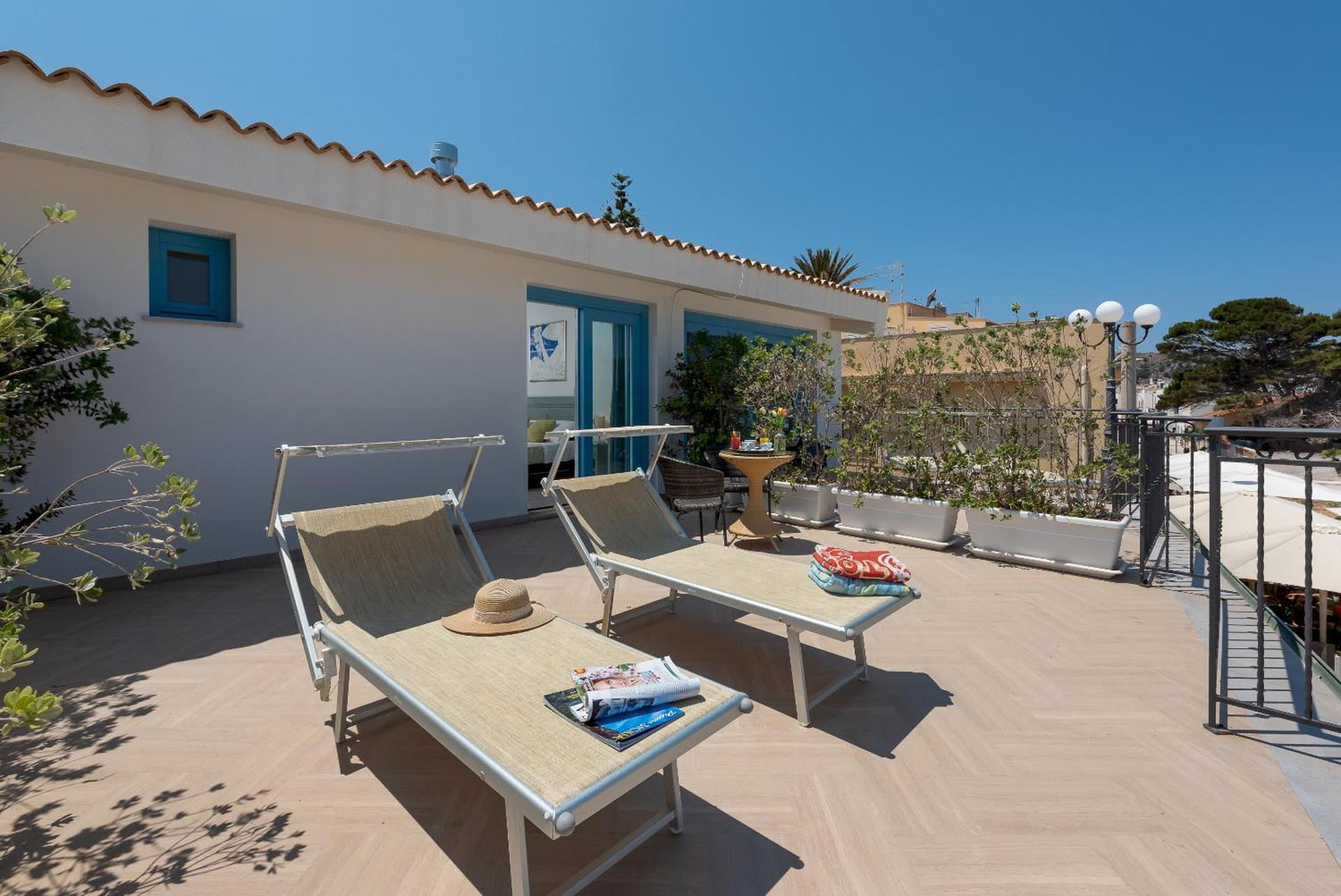Hotel Riviera - Photo 8