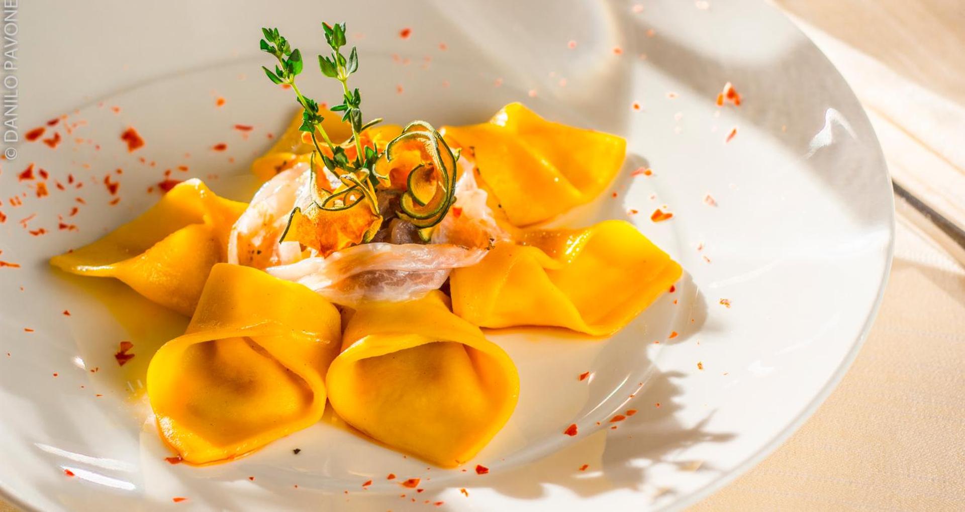 Arli Hotel Business and Wellness - Photo 2