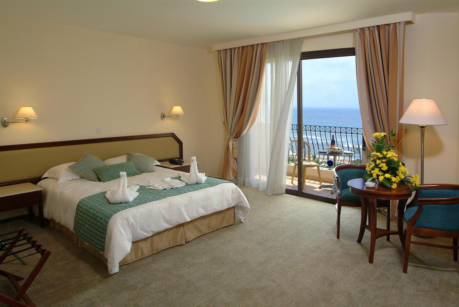 Aquamare Beach Hotel & Spa - Photo 9