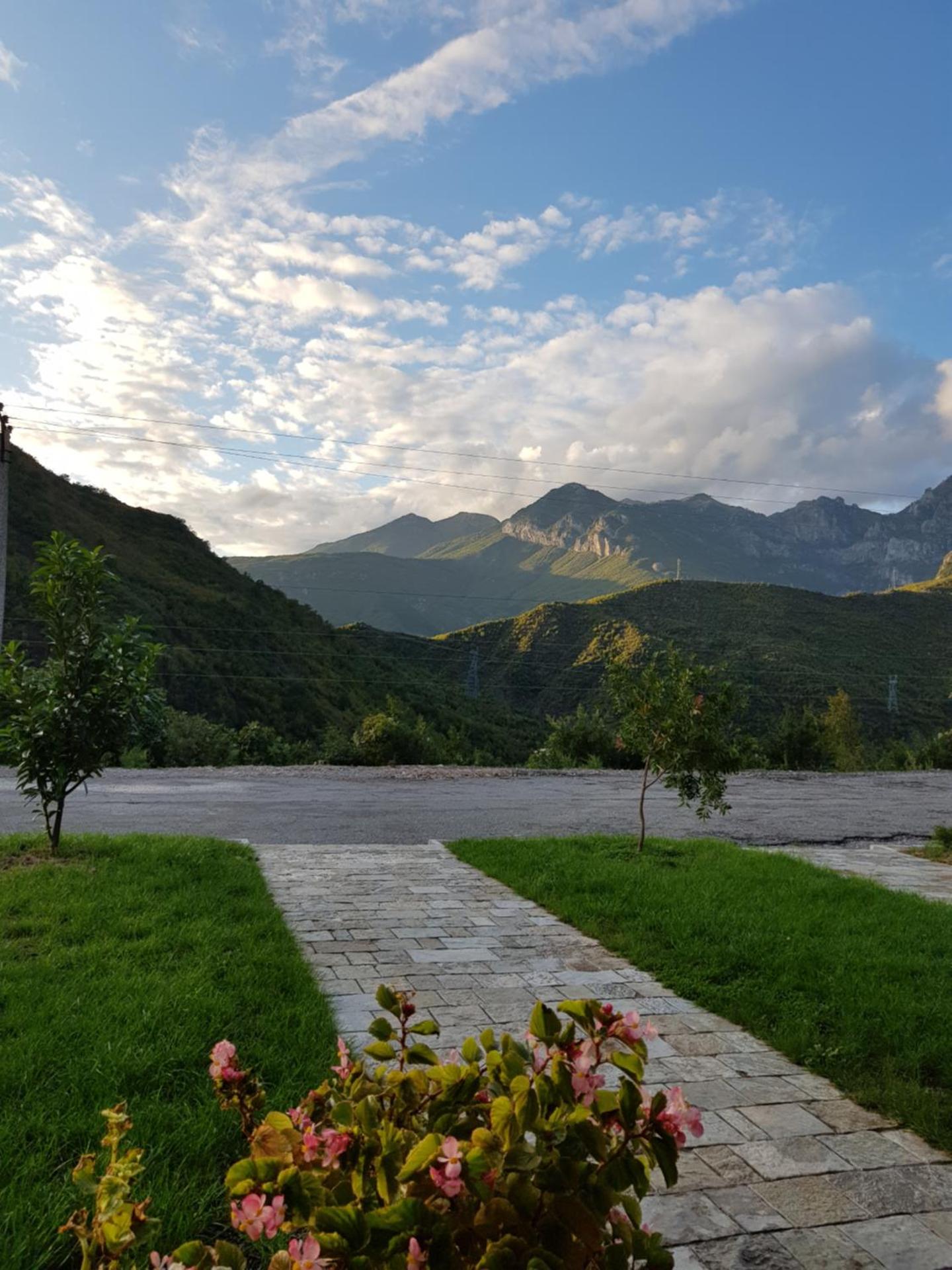 Lugina e Komanit - Photo 15