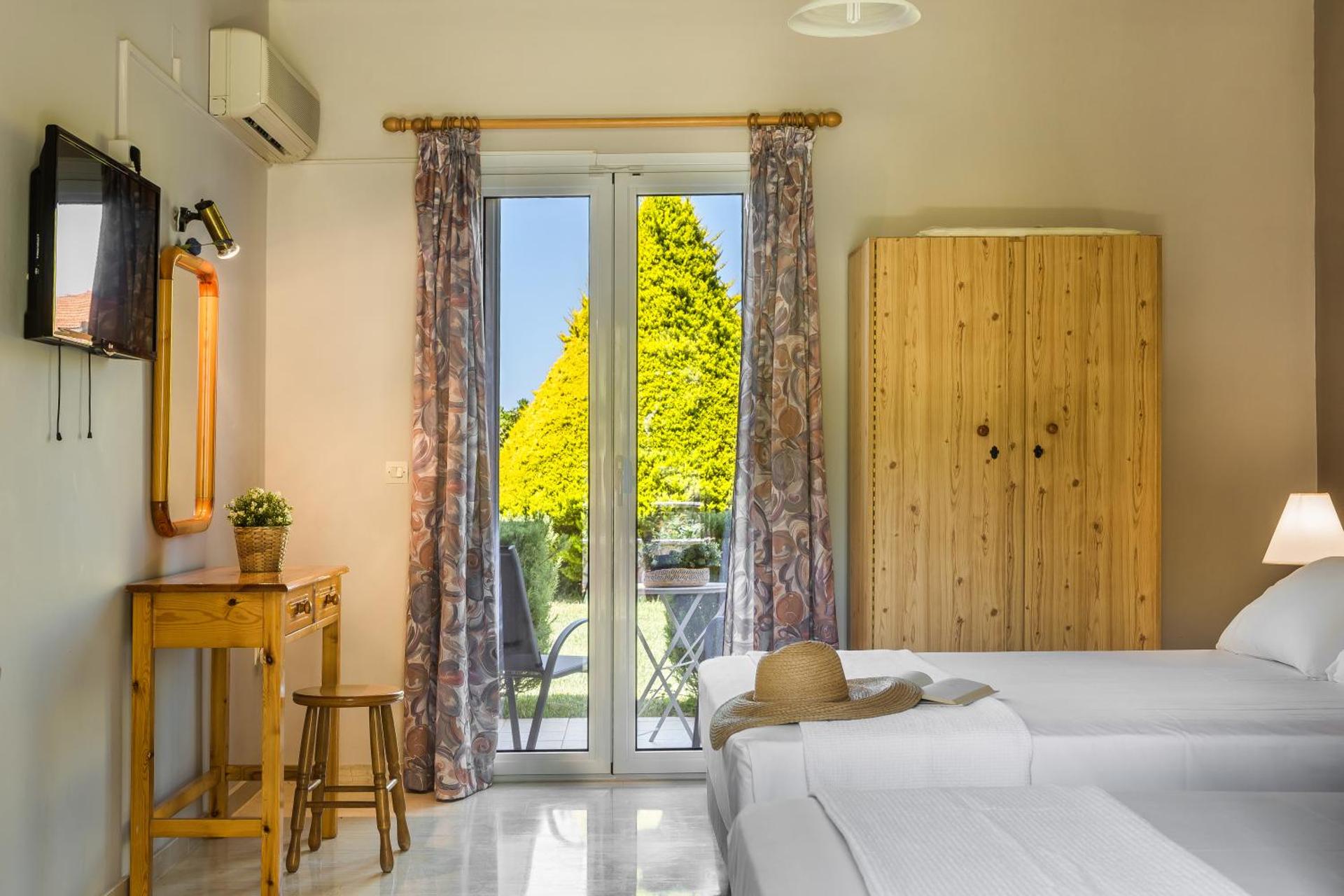 Mirtia Studios - Photo 58