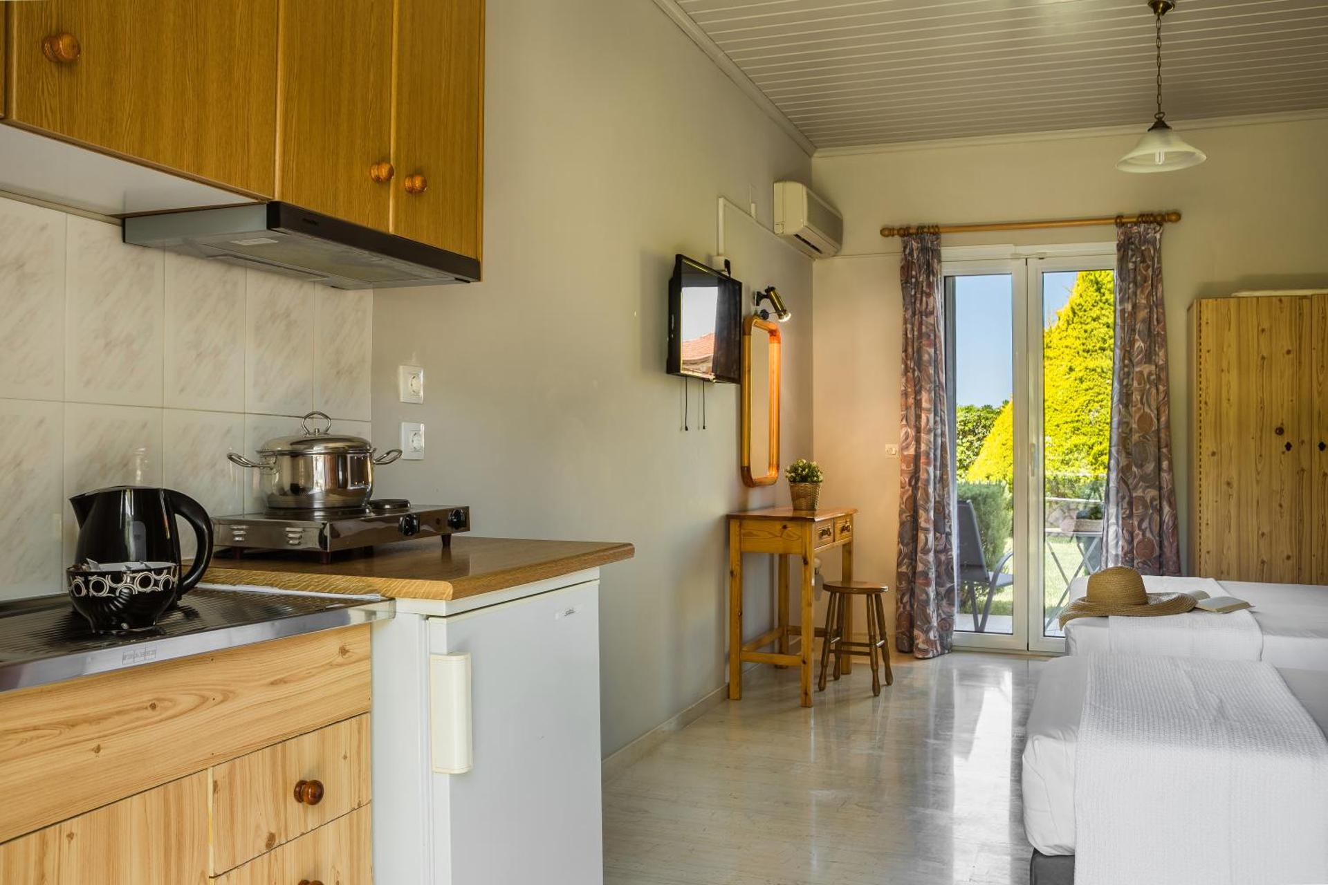 Mirtia Studios - Photo 35