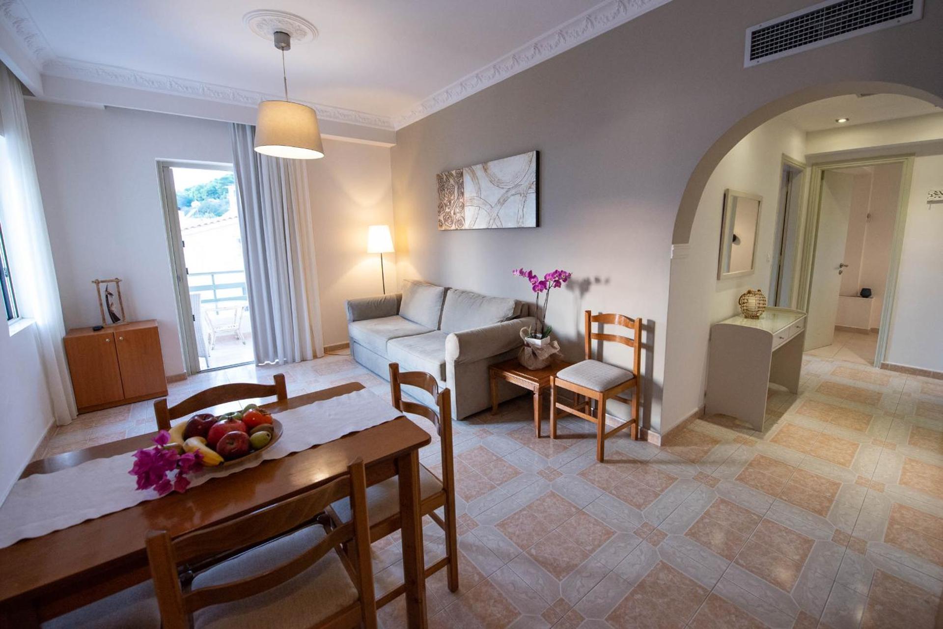 Saga Hotel - Photo 24