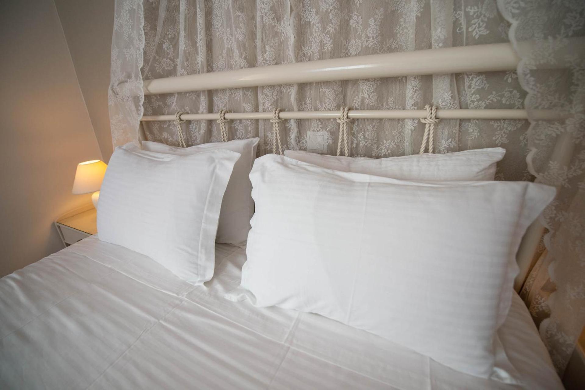 Saga Hotel - Photo 13