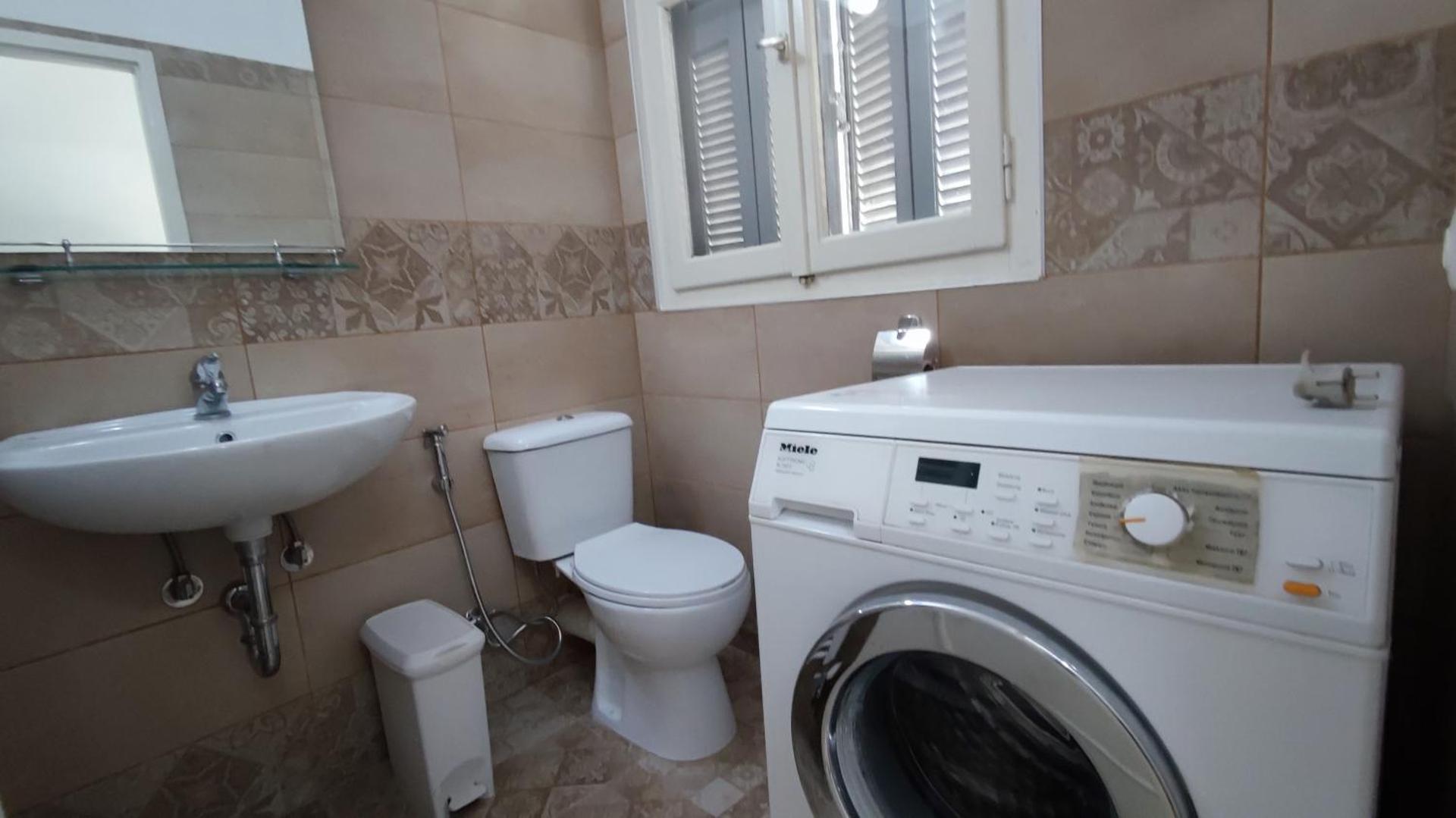 A Painter's House in Plaka - Photo 14