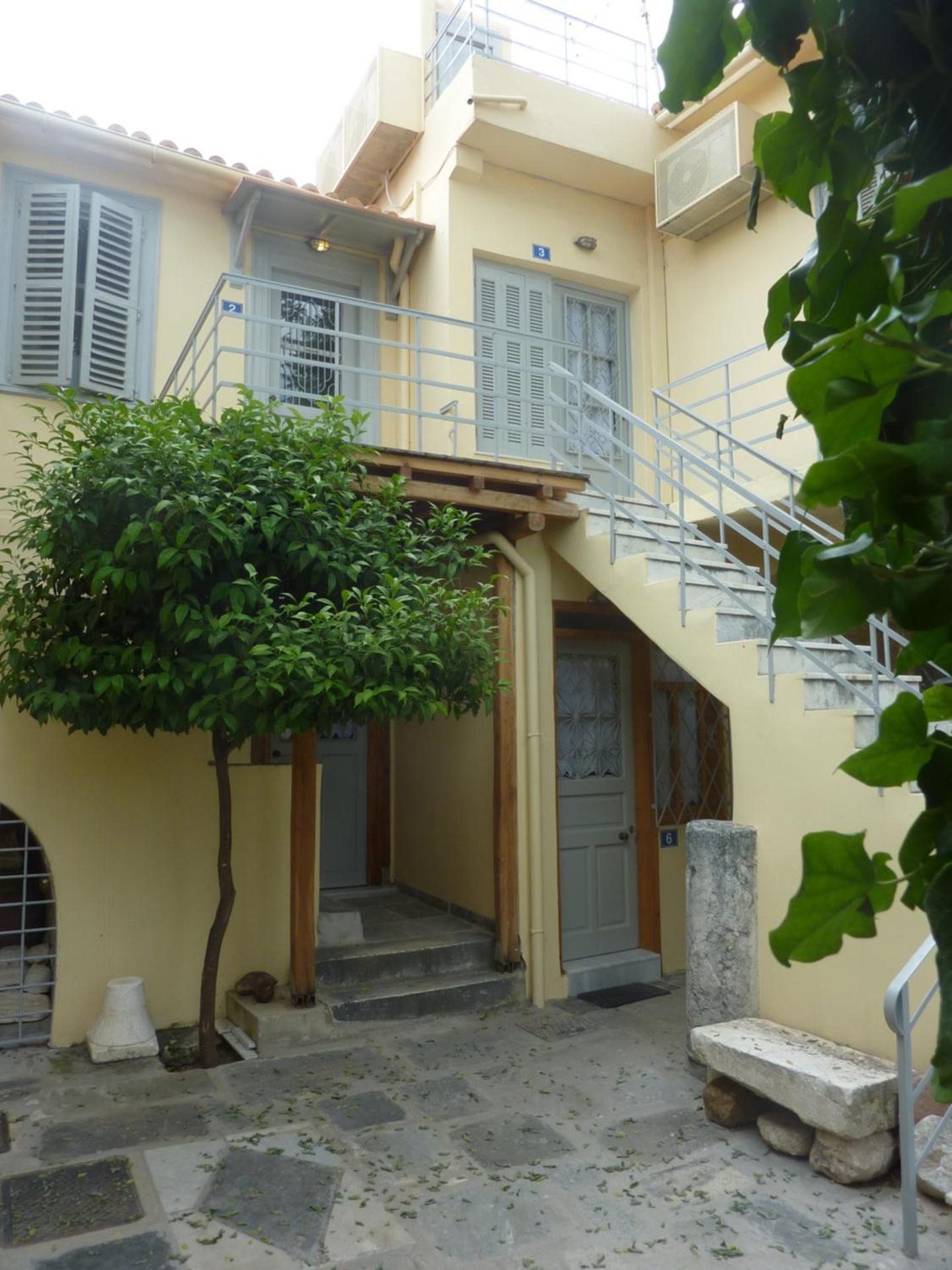 A Painter's House in Plaka - Photo 43