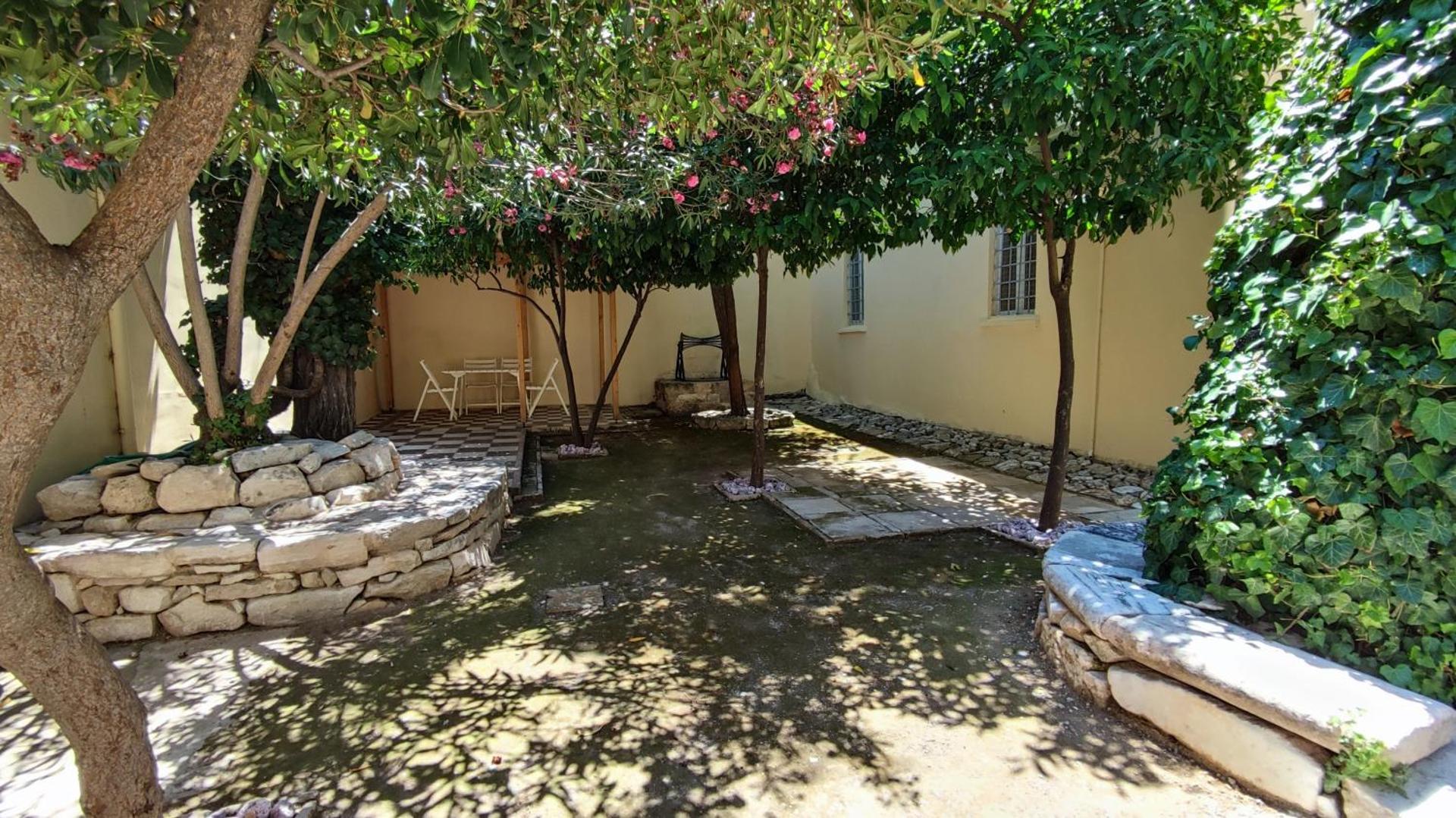 A Painter's House in Plaka - Photo 108