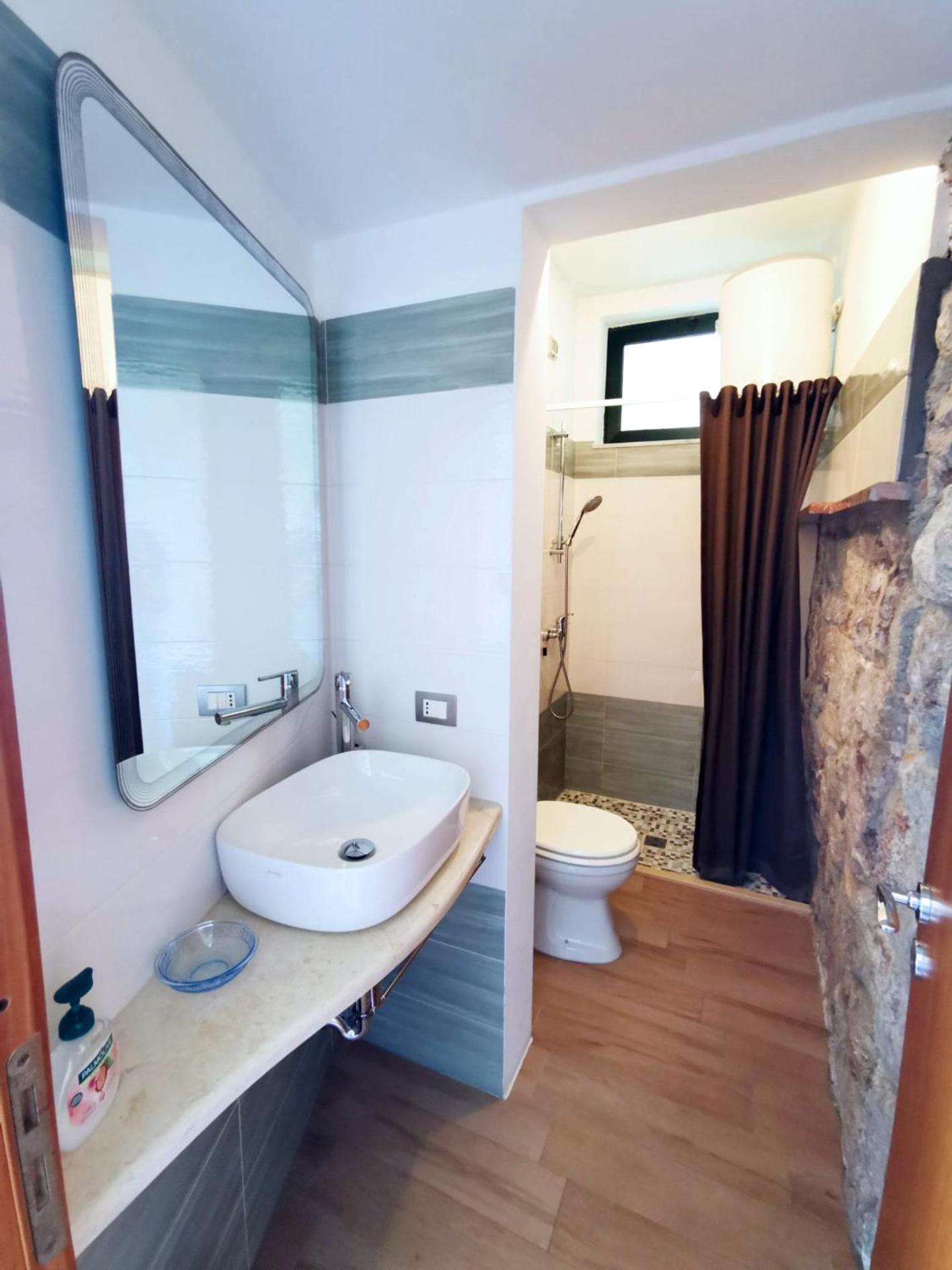 Villa Anita Apartments - Photo 9
