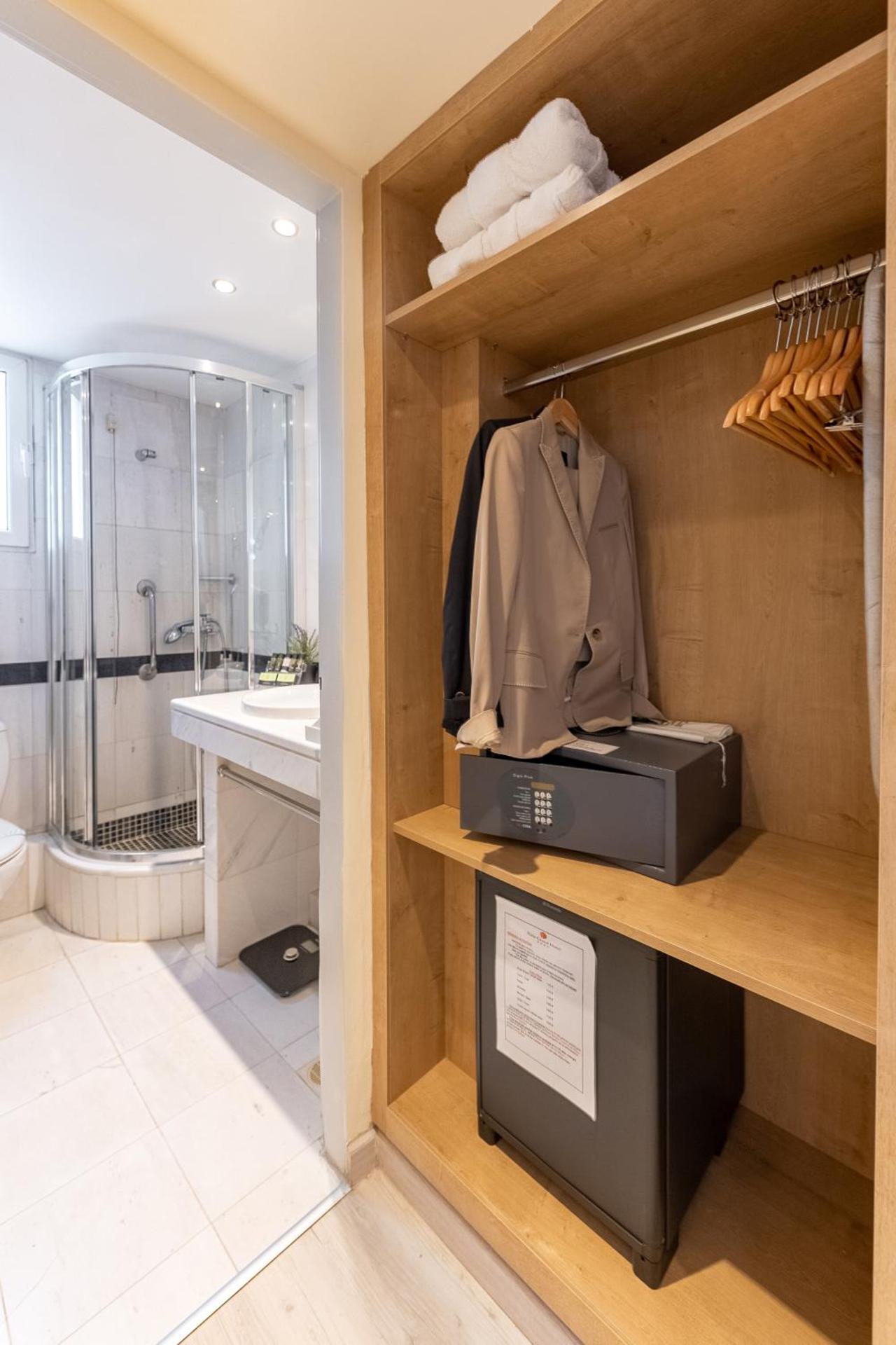 Polis Grand Hotel - Photo 49