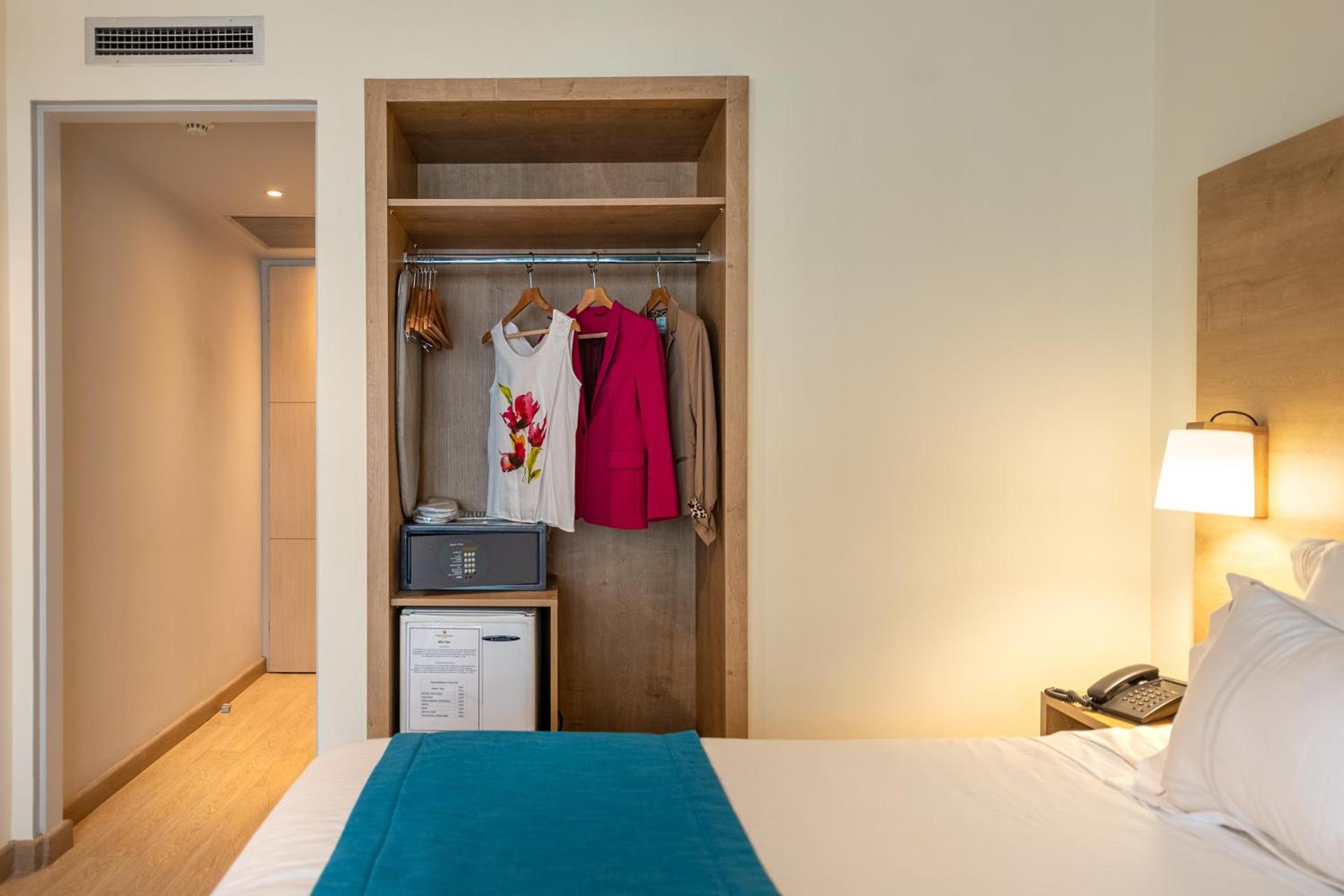 Polis Grand Hotel - Photo 60