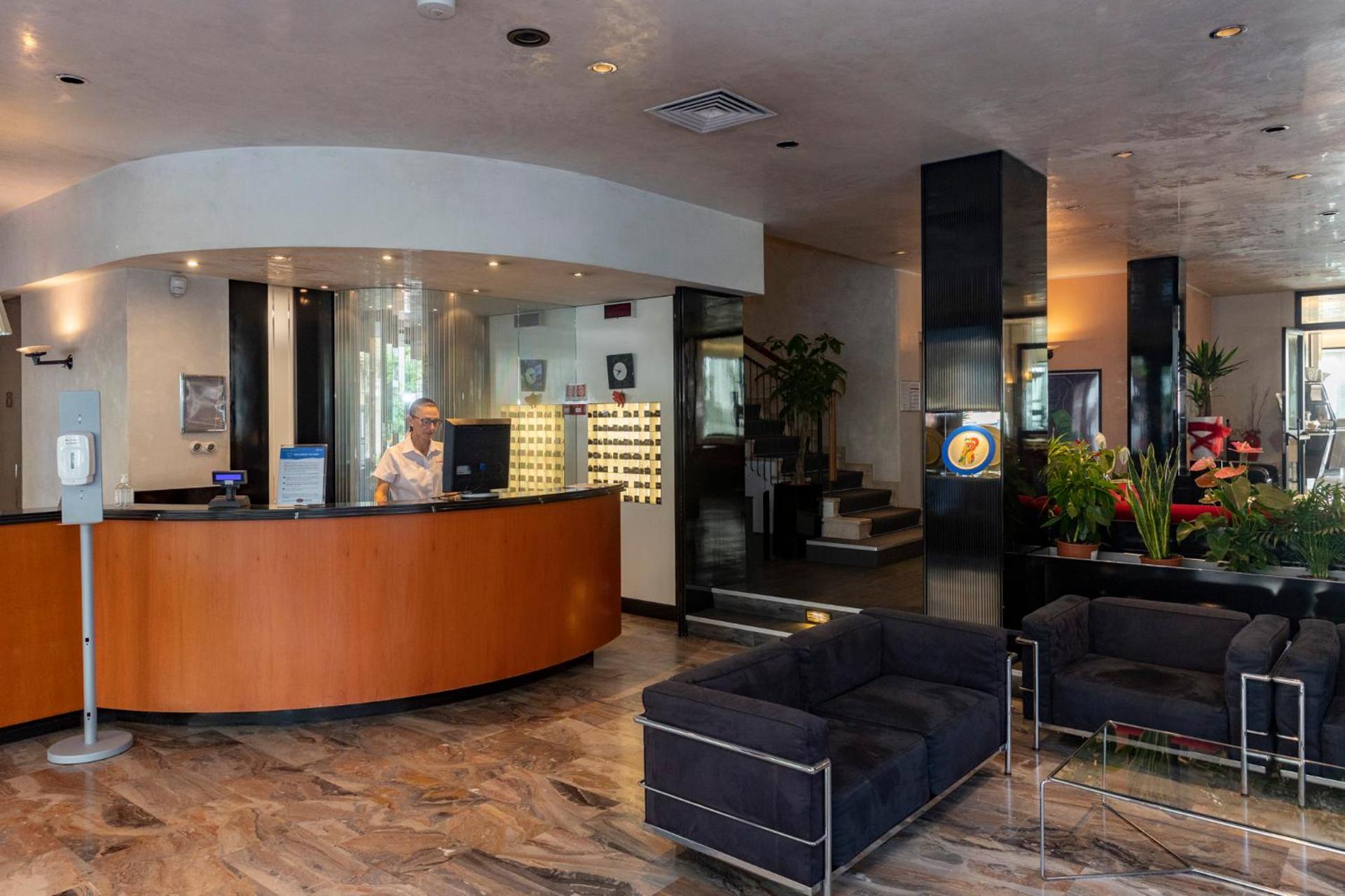 Hotel Derby - Photo 42