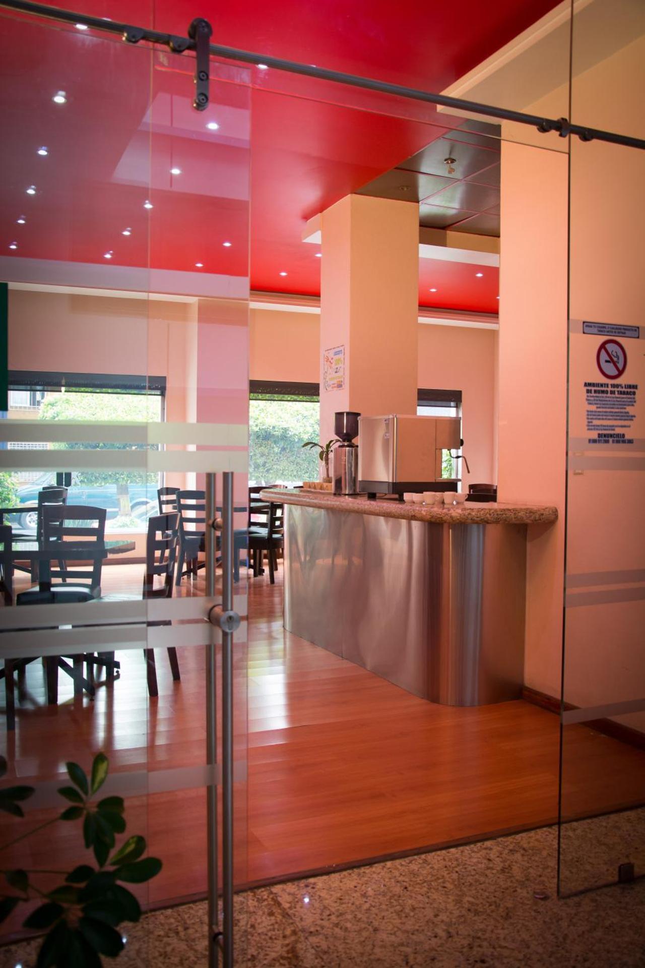 Hotel El Senador - Photo 13