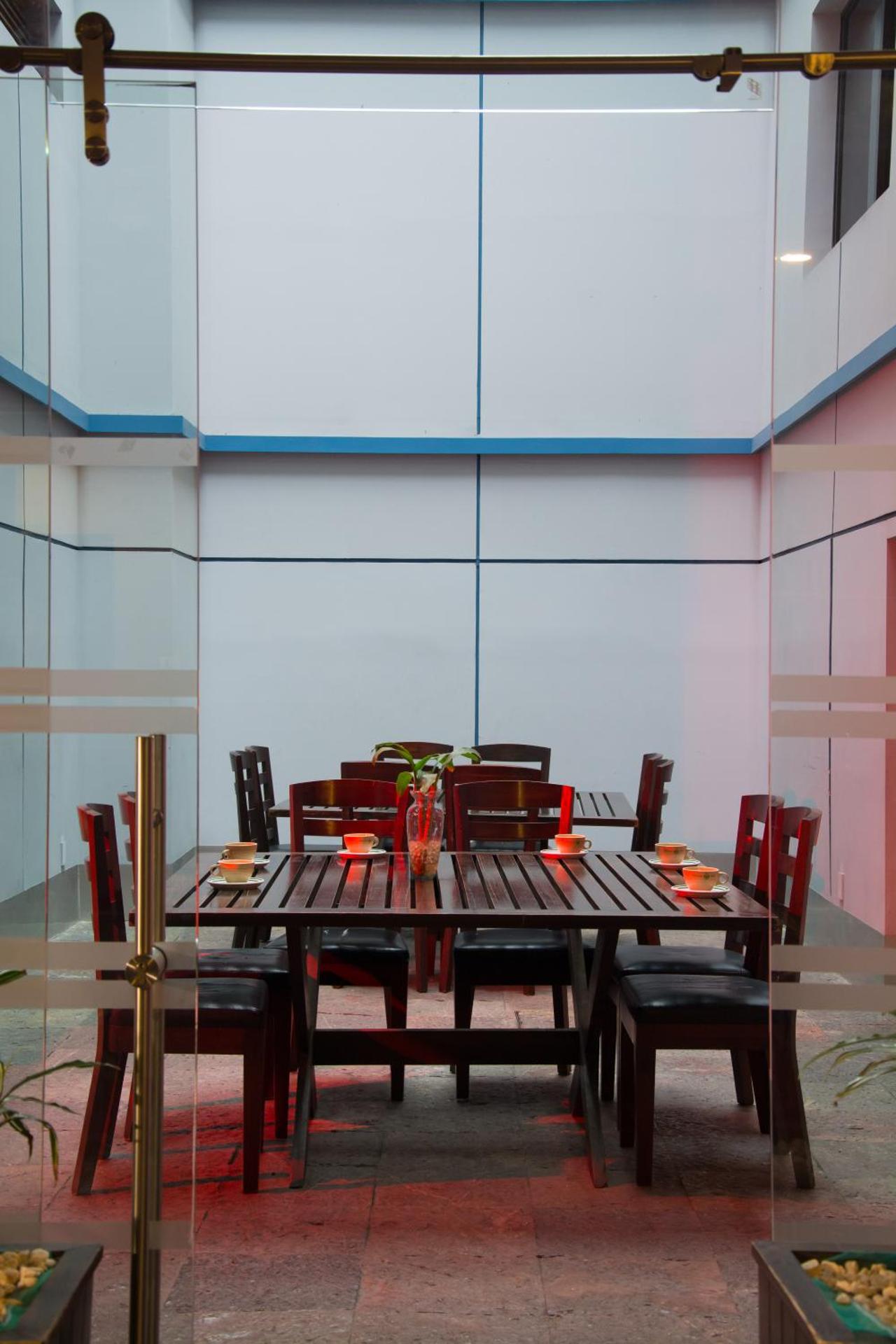 Hotel El Senador - Photo 5