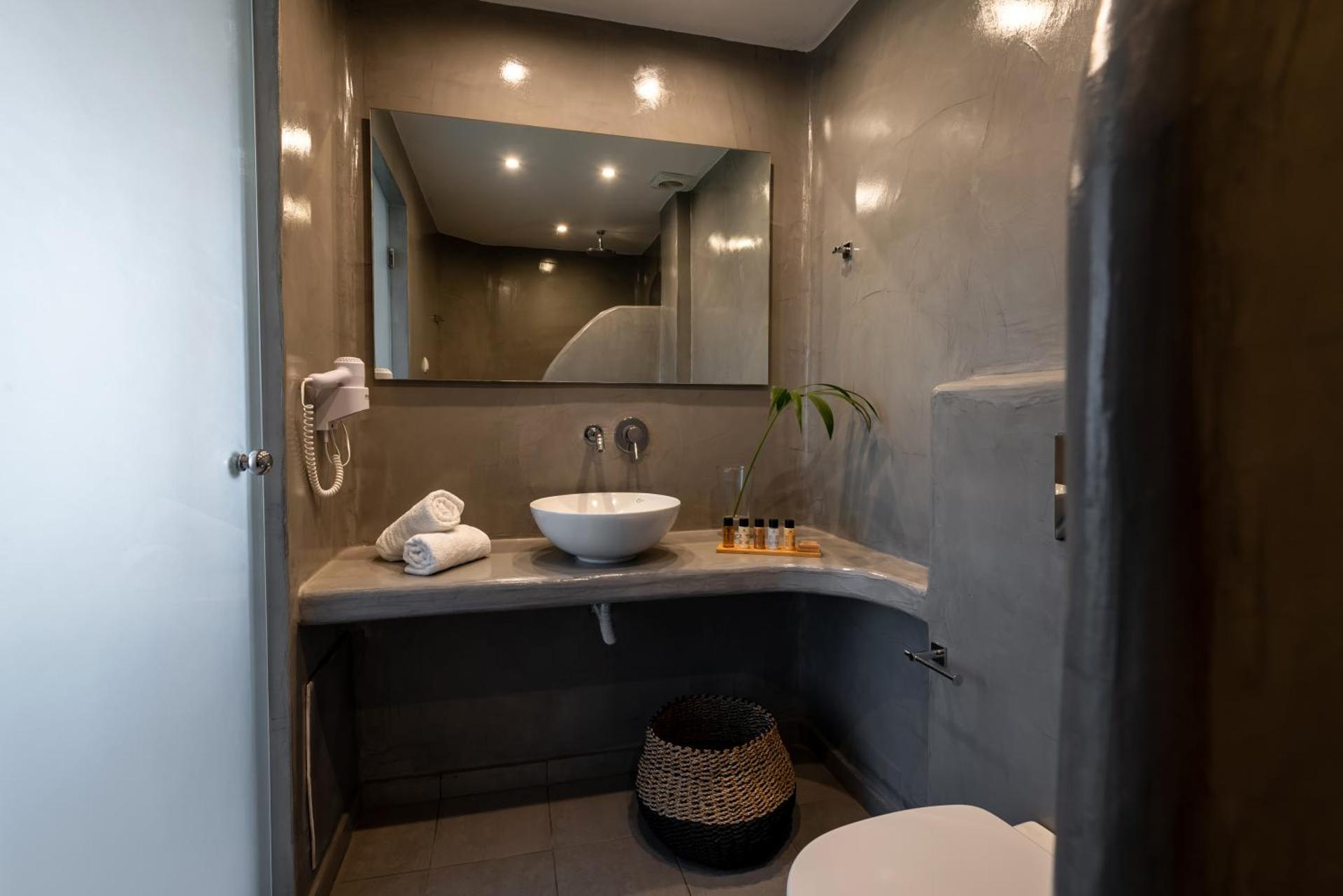 Kalisperis Hotel - Photo 11