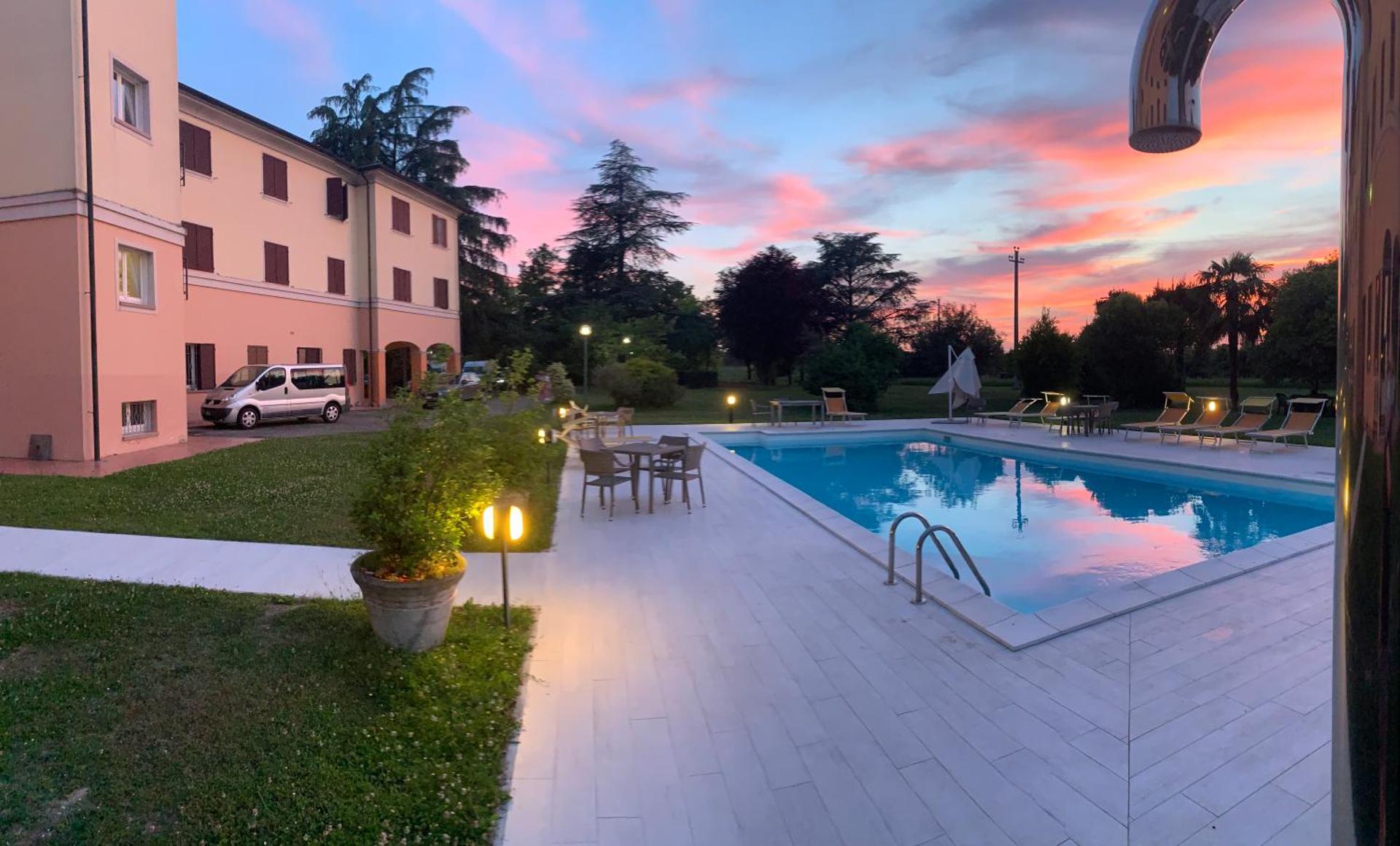 Hotel Le Ville - Photo 18