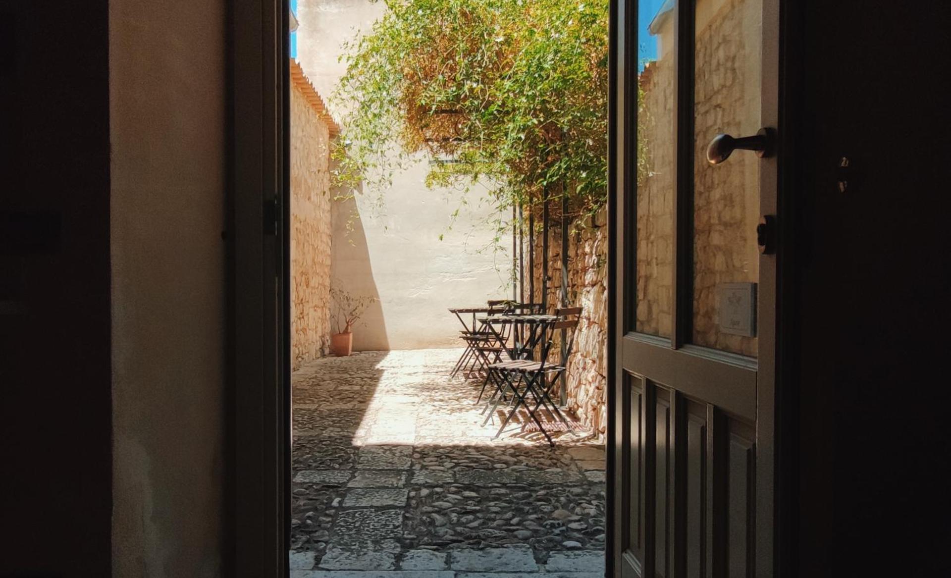 Palazzo Gambuzza - Photo 132