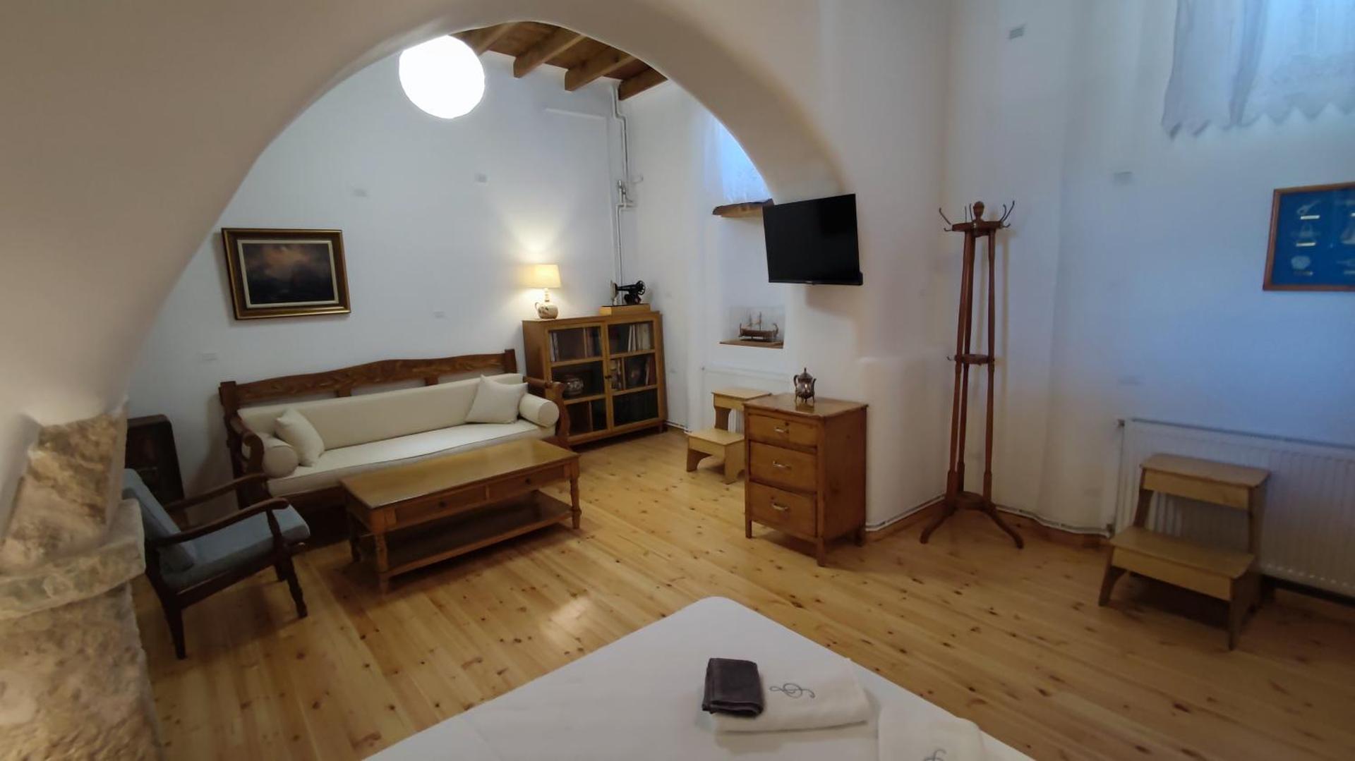 A Painter's House in Plaka - Photo 83