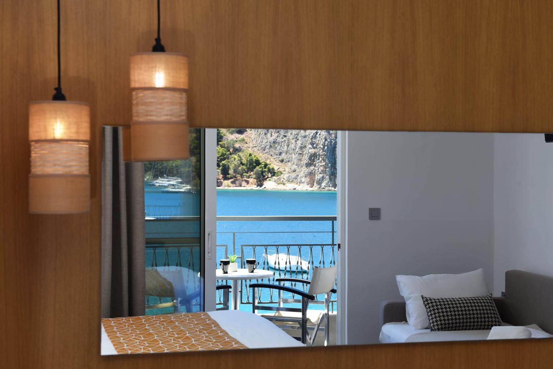Minoa Hotel - Photo 23