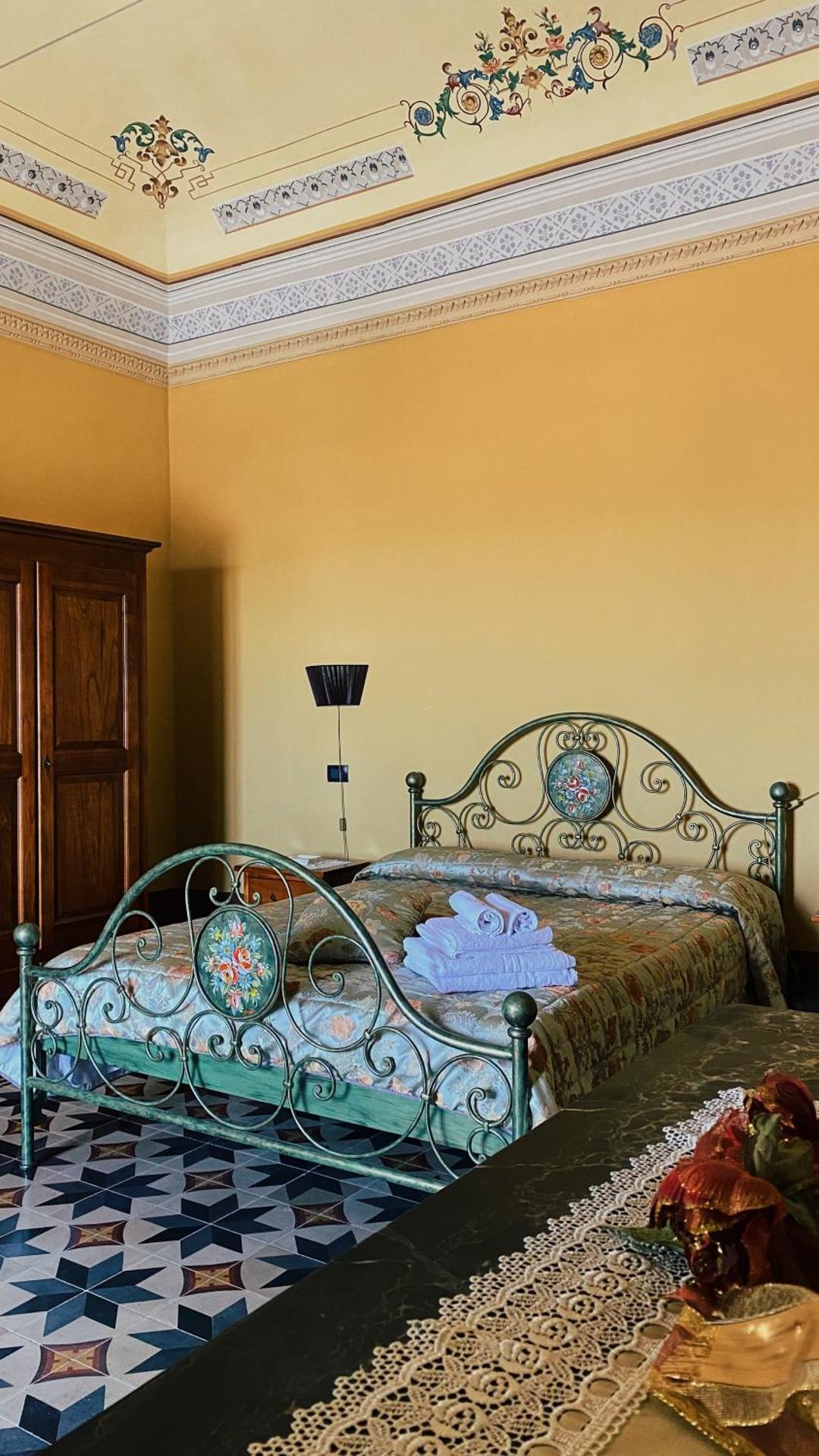 Palazzo Gambuzza - Photo 49