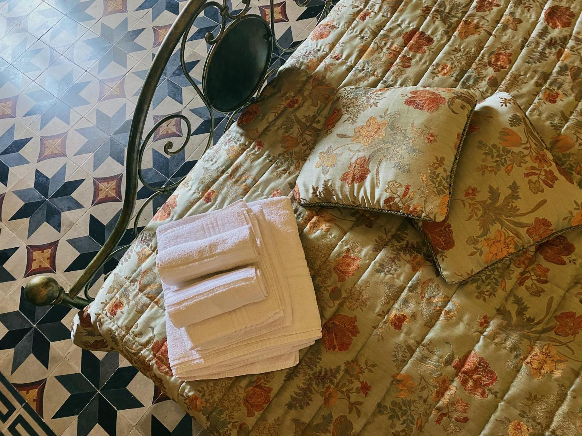 Palazzo Gambuzza - Photo 50